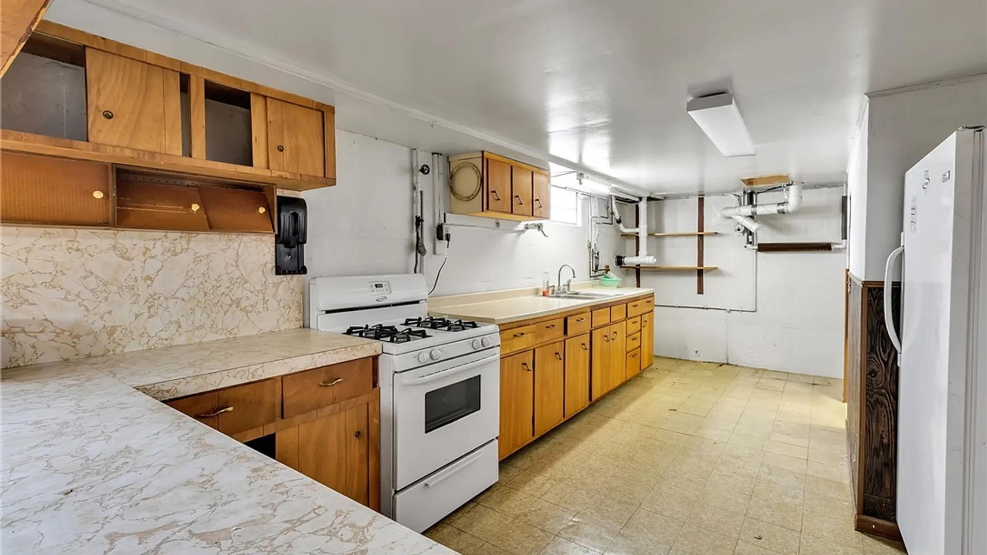 Property at 56 Dellwood Avenue, Evans, NY 14006 28