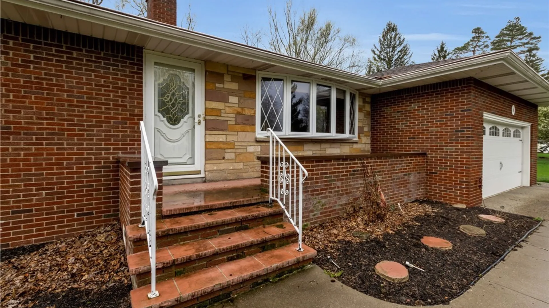 Property at 56 Dellwood Avenue, Evans, NY 14006 4