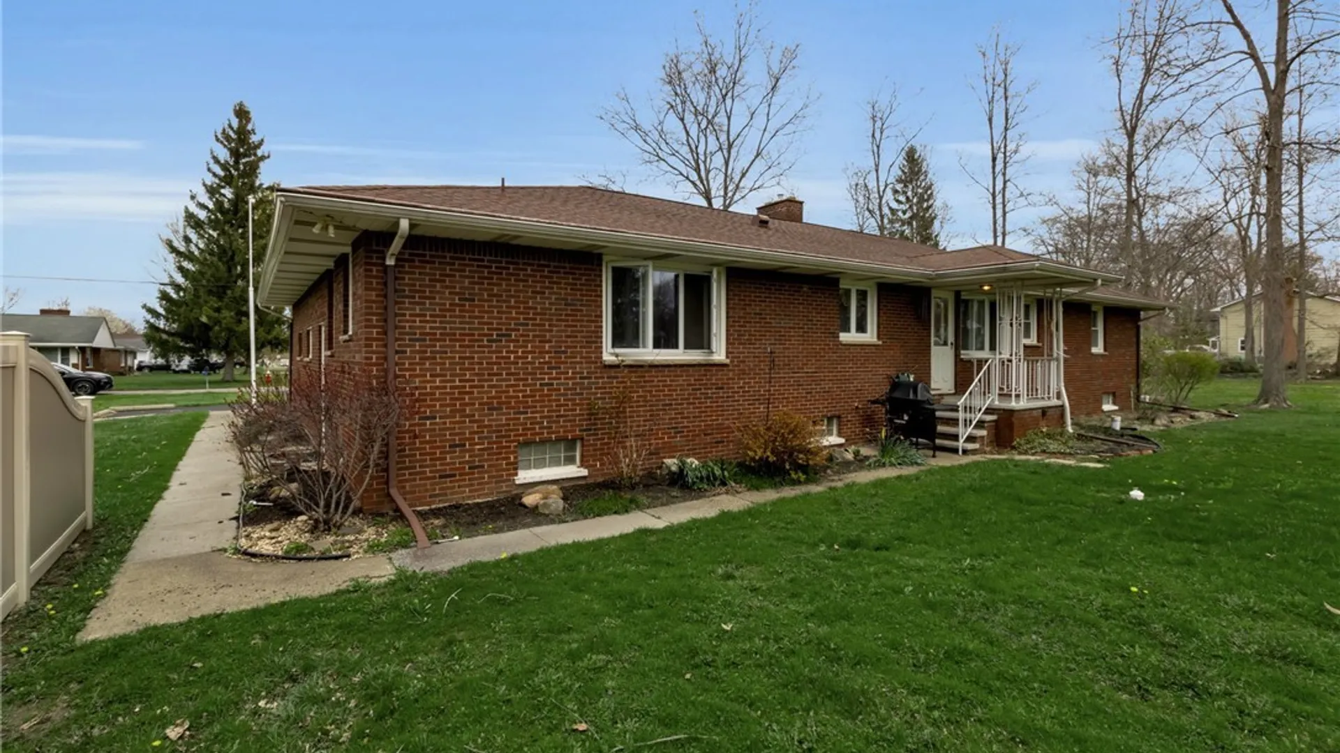 Property at 56 Dellwood Avenue, Evans, NY 14006 6