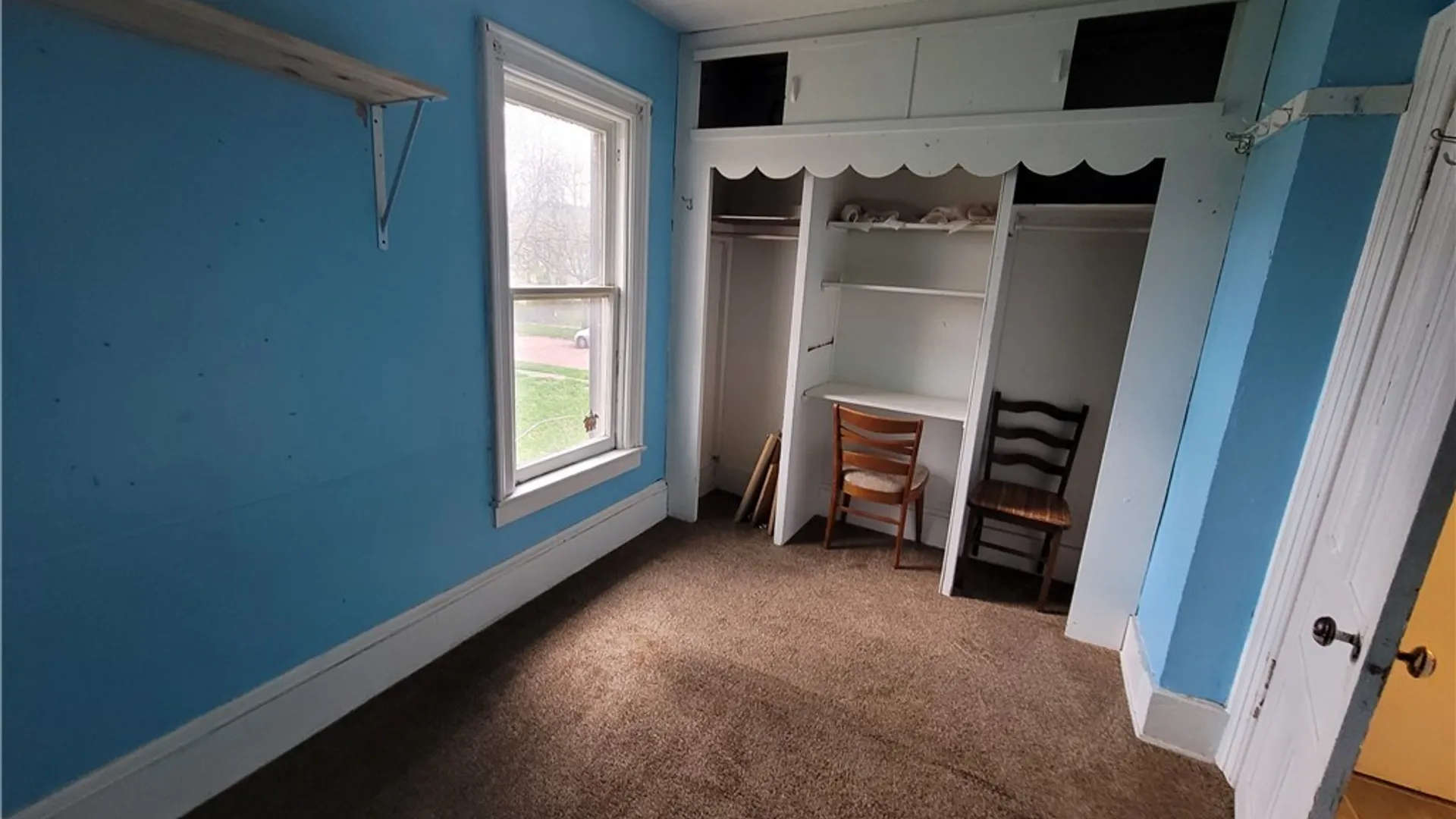 Property at 17 Columbia Avenue, Jamestown, NY 14701 6