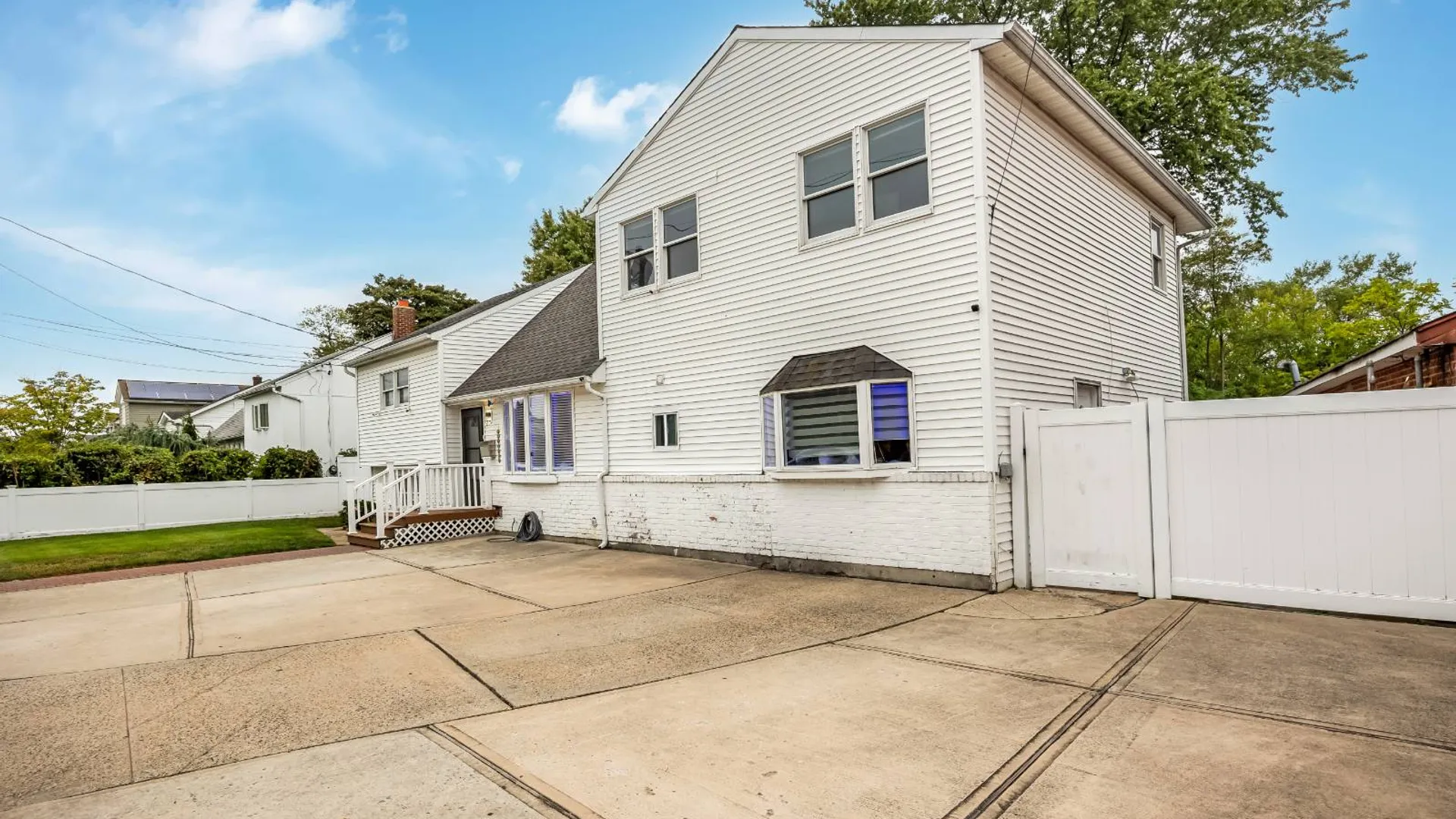 Property at 204 Bayside Ave. Oceanside, NY, Oceanside, NY 11572 2