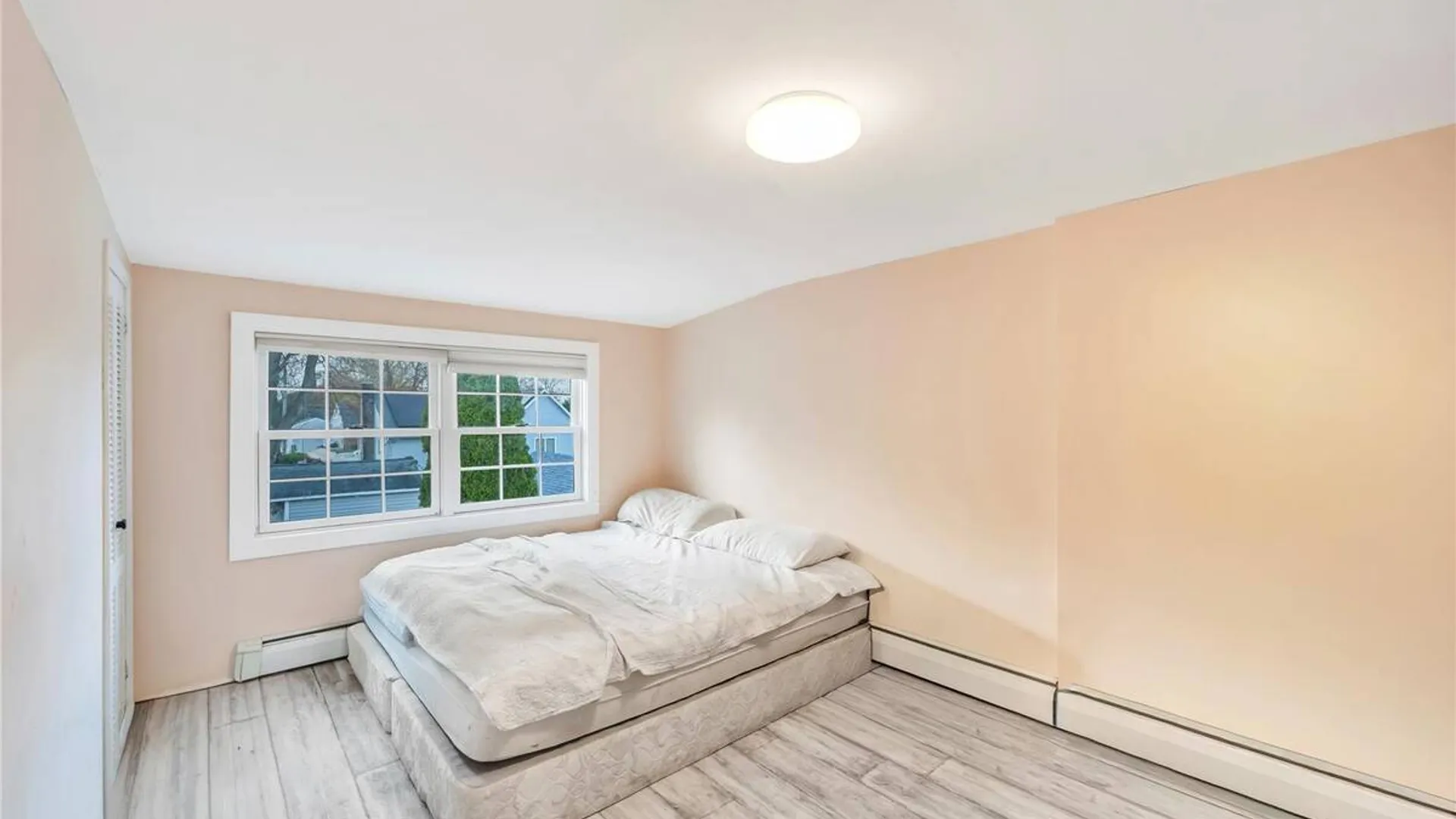 Property at 22 Herman Avenue, North Babylon, NY 11703 13