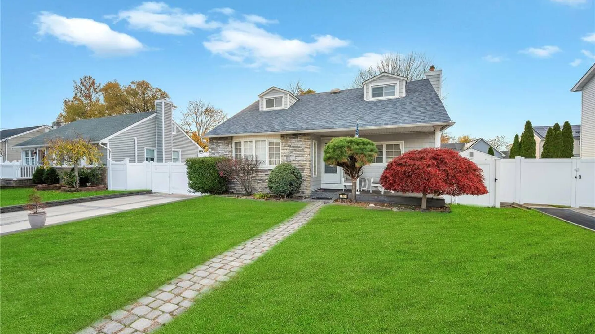 Property at 22 Herman Avenue, North Babylon, NY 11703 26