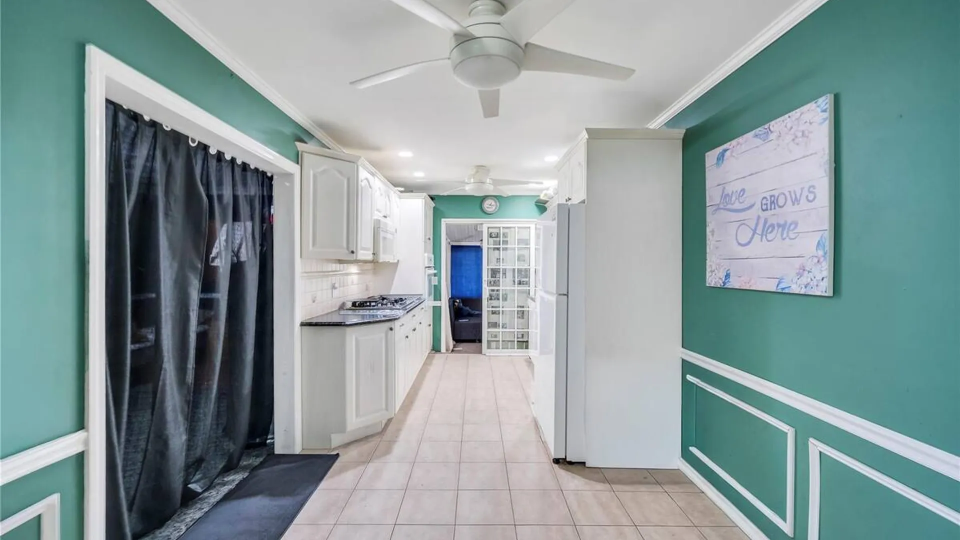 Property at 22 Herman Avenue, North Babylon, NY 11703 4