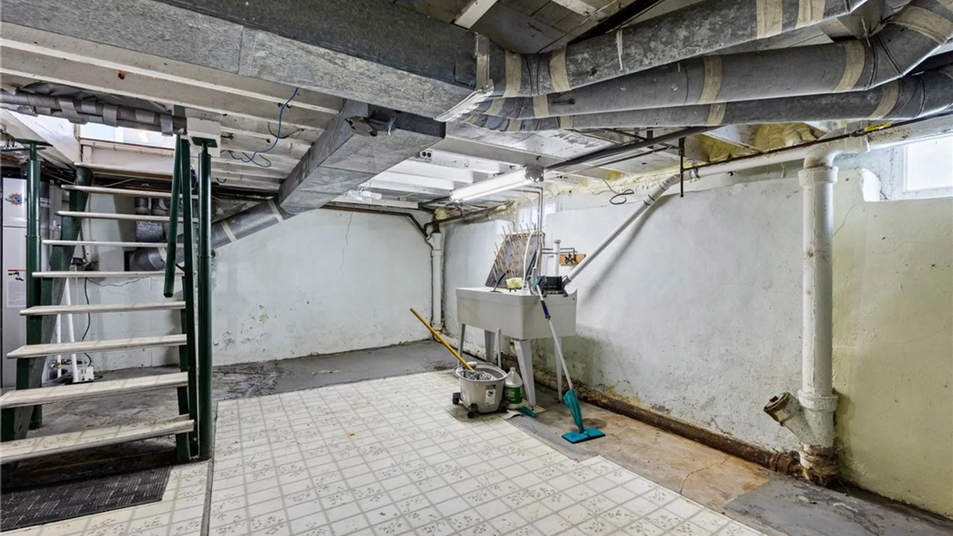 Property at 21 Jay Street, Geneva City, NY 14456 38