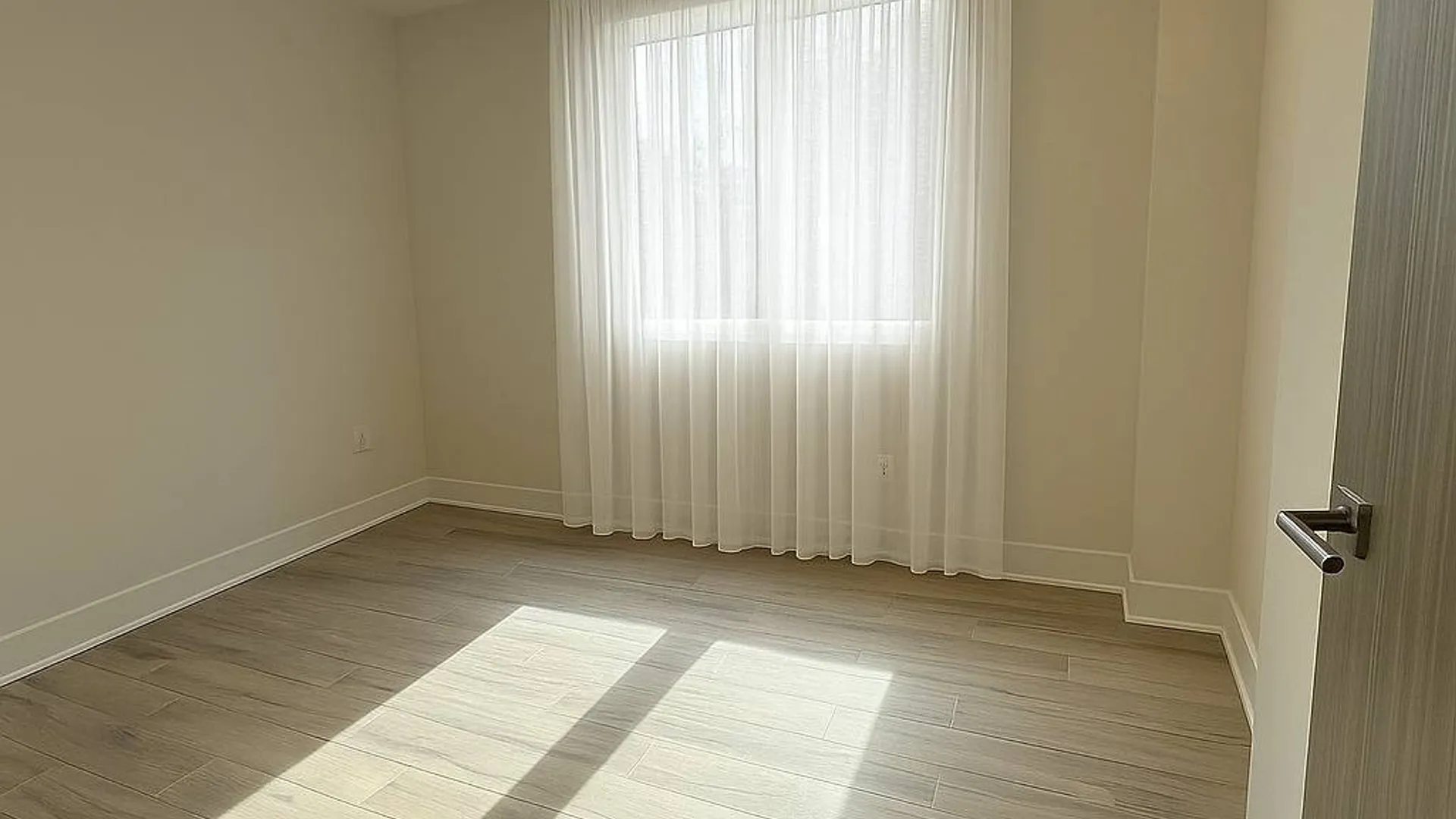 Property at 2478 East 11th Street, Brooklyn, NY 11235 4