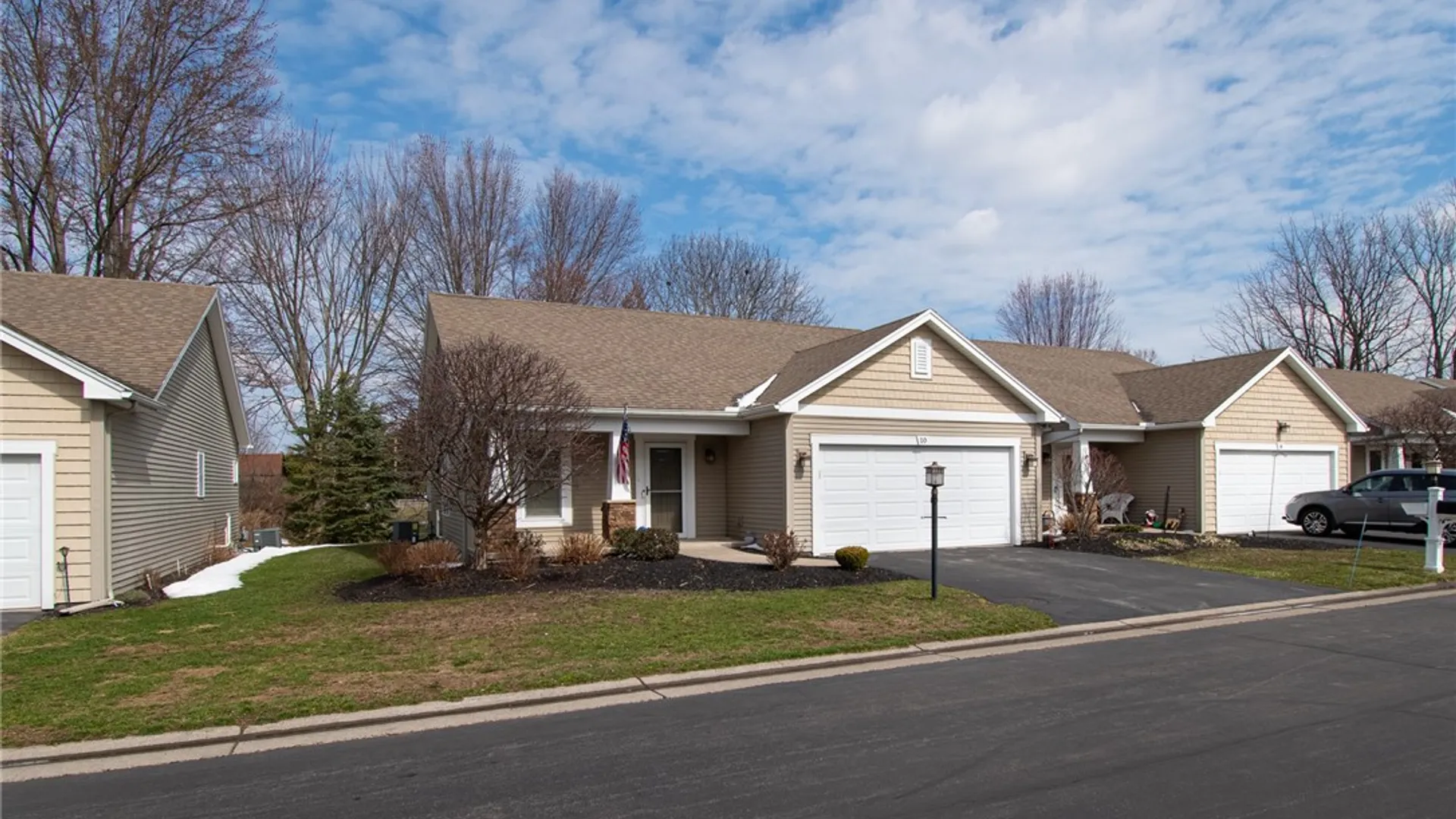 Property at 10 Turtlewood, Greece, NY 14626 2