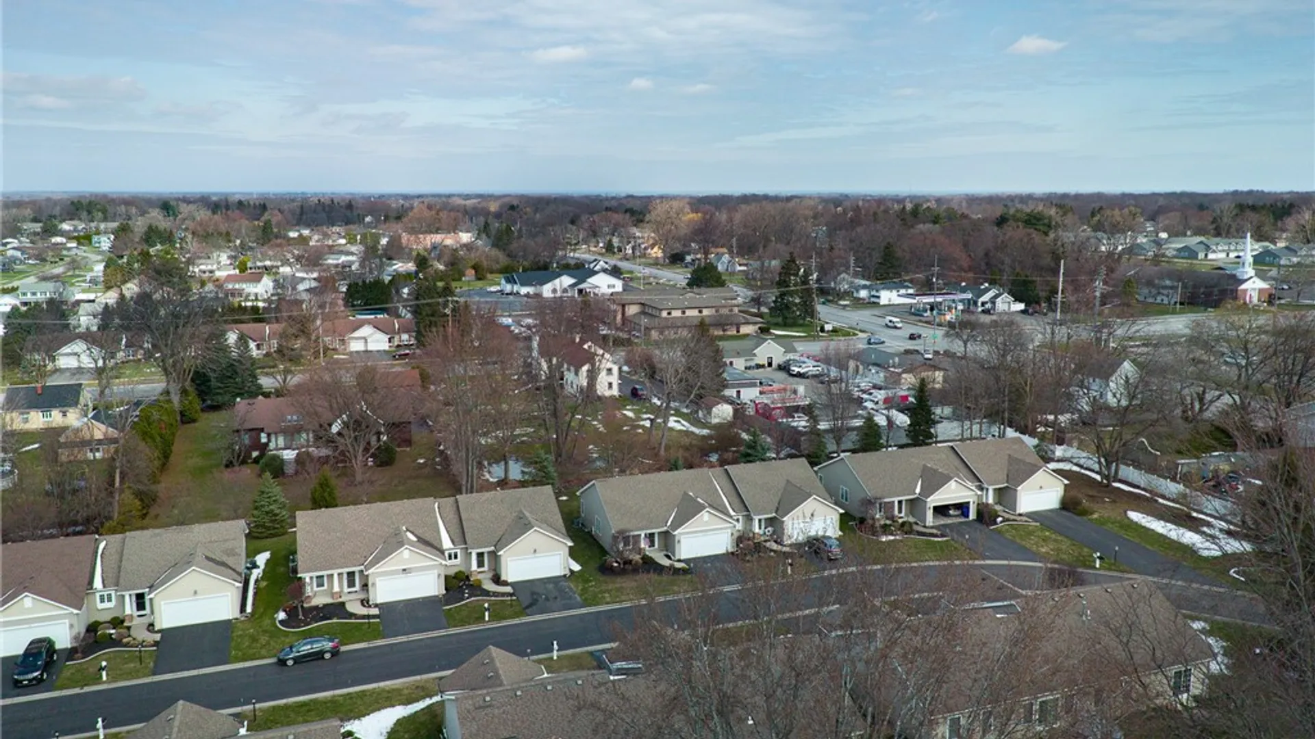 Property at 10 Turtlewood, Greece, NY 14626 23