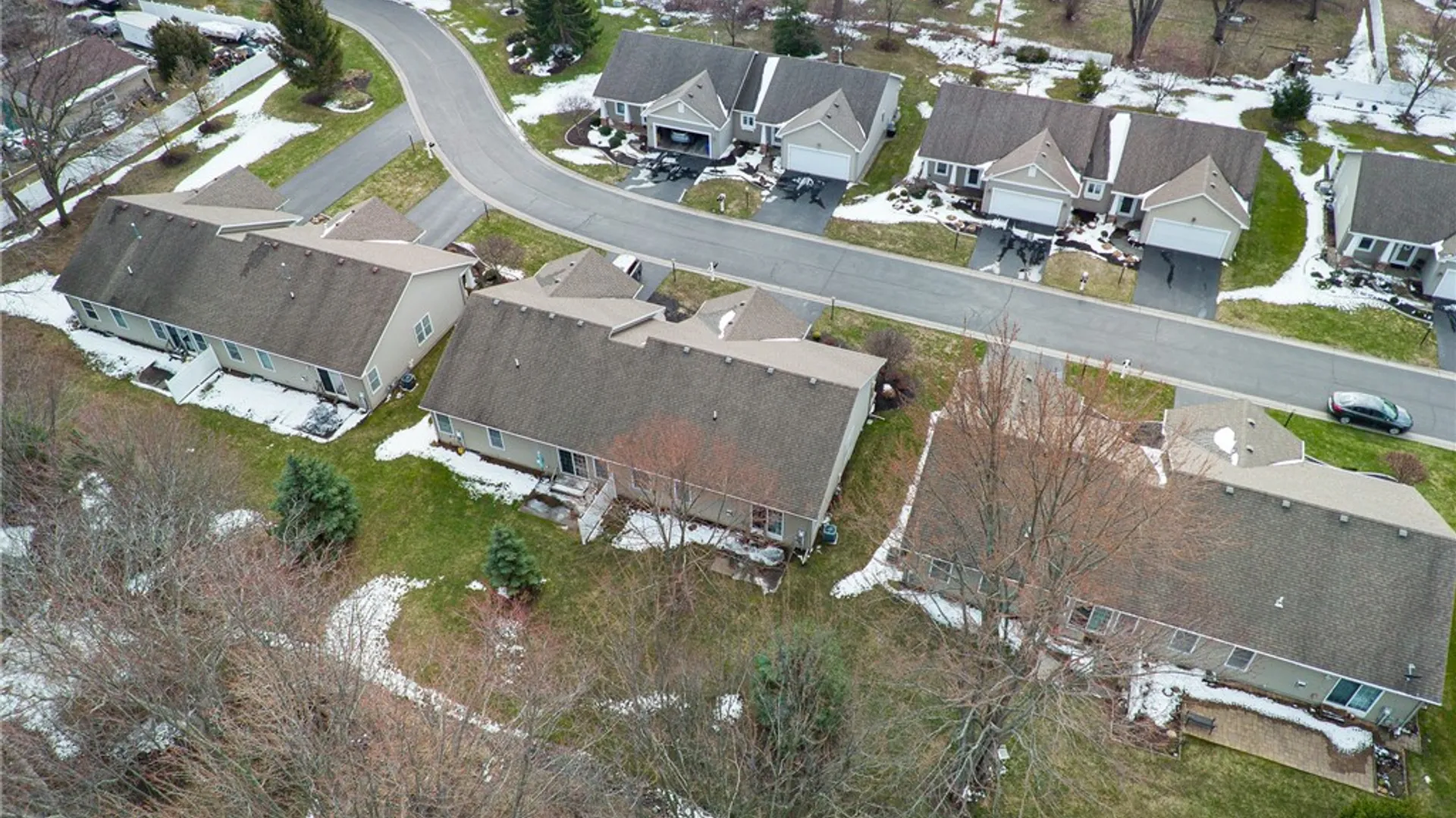 Property at 10 Turtlewood, Greece, NY 14626 26