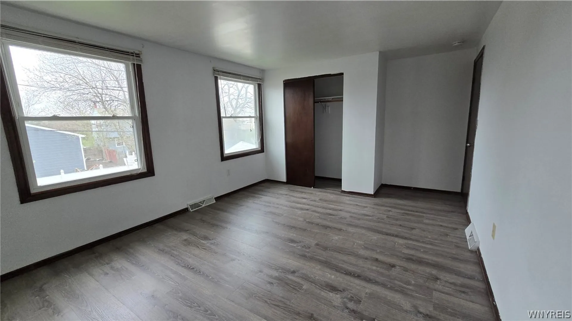Property at 182 Woodcrest Drive, Amherst, NY 14226 13