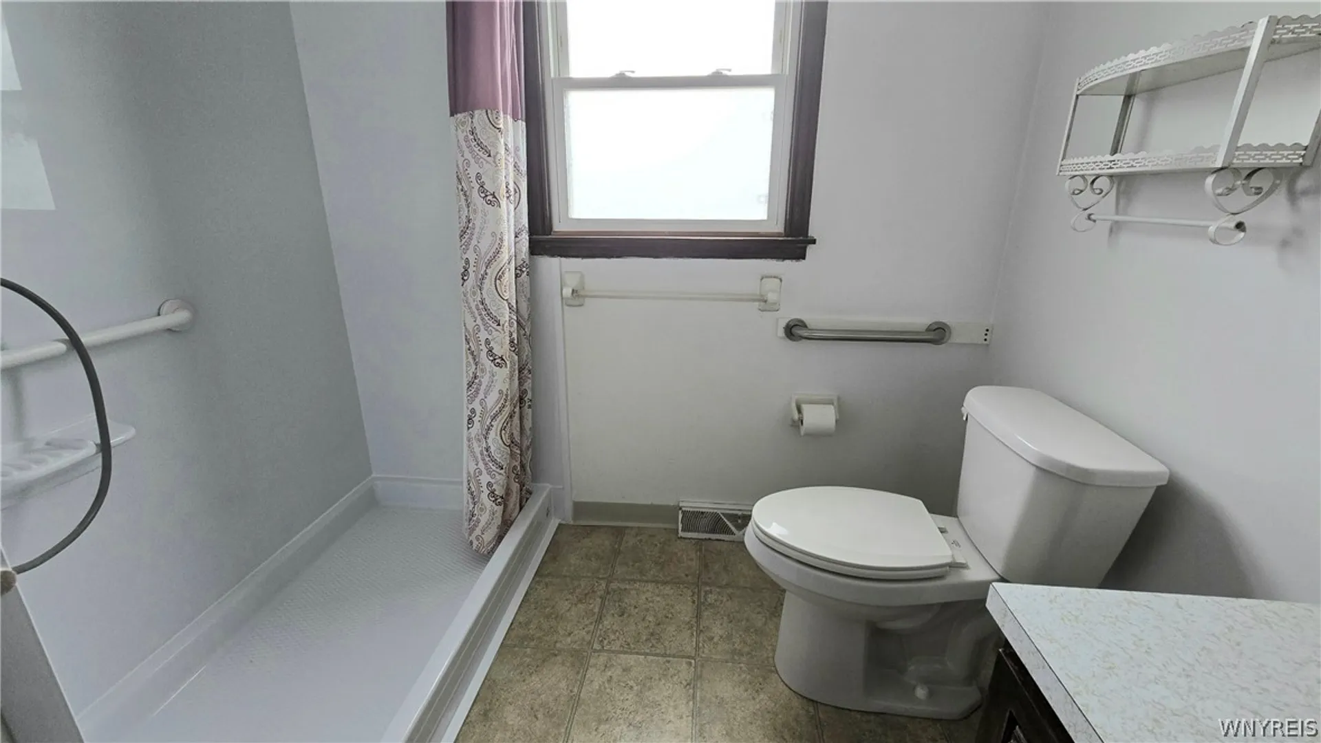 Property at 182 Woodcrest Drive, Amherst, NY 14226 14