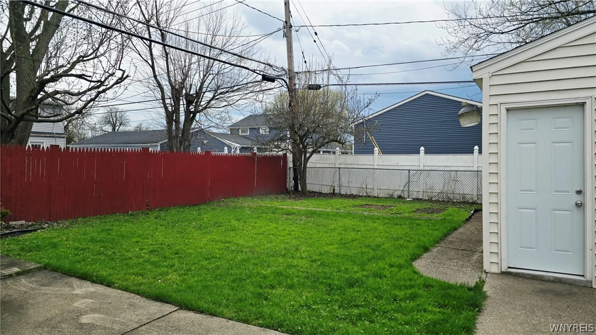 Property at 182 Woodcrest Drive, Amherst, NY 14226 23