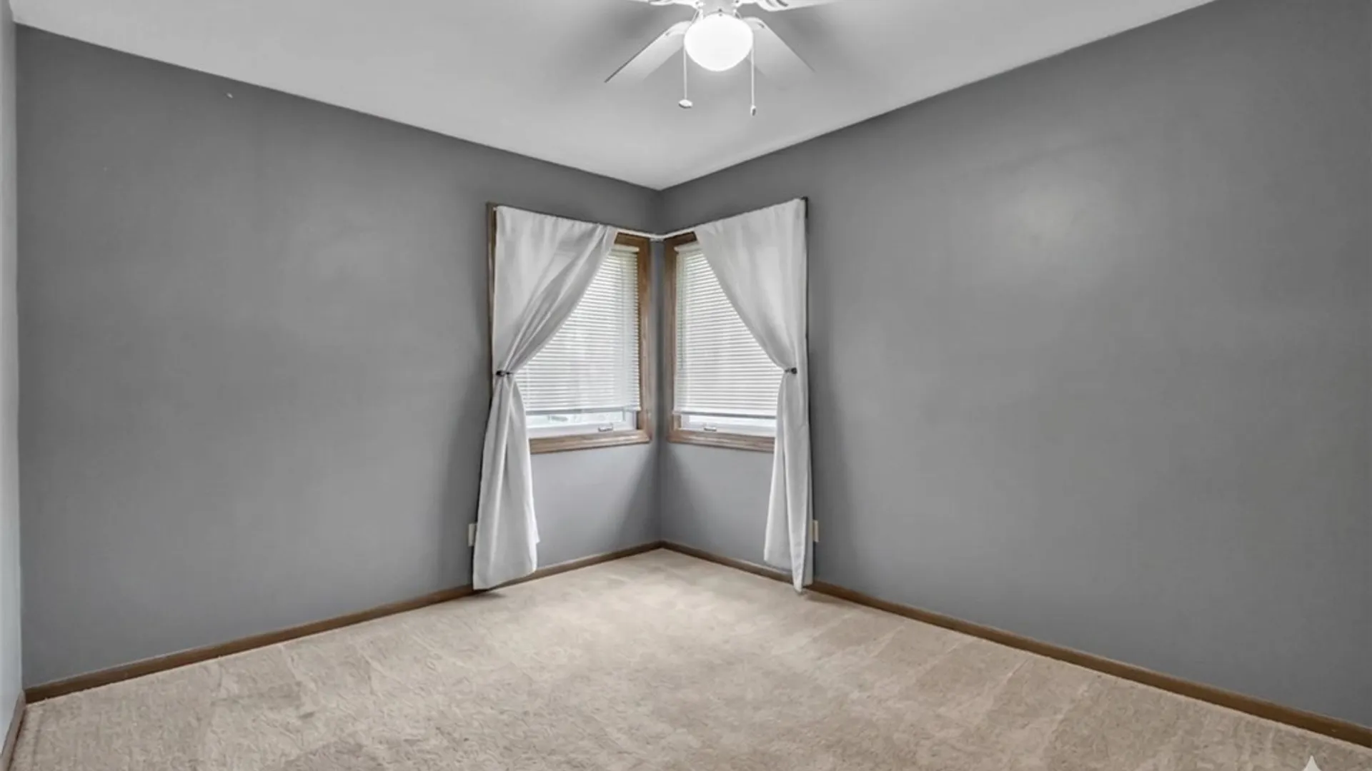 Property at 26 Aberdeen Street, Cheektowaga, NY 14225 16