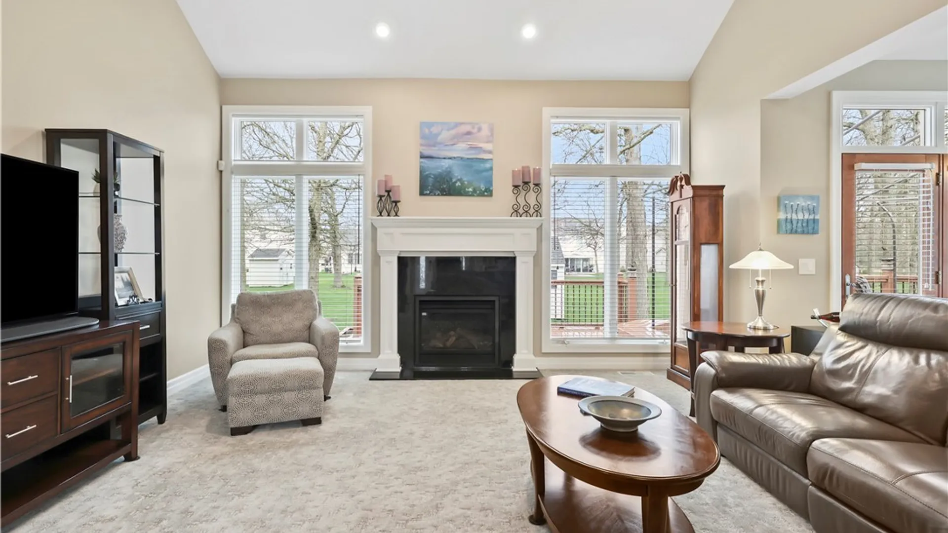 Property at 102 Covent Garden Lane, Amherst, NY 14221 13