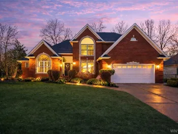 102 Covent Garden Lane, Amherst, NY 14221