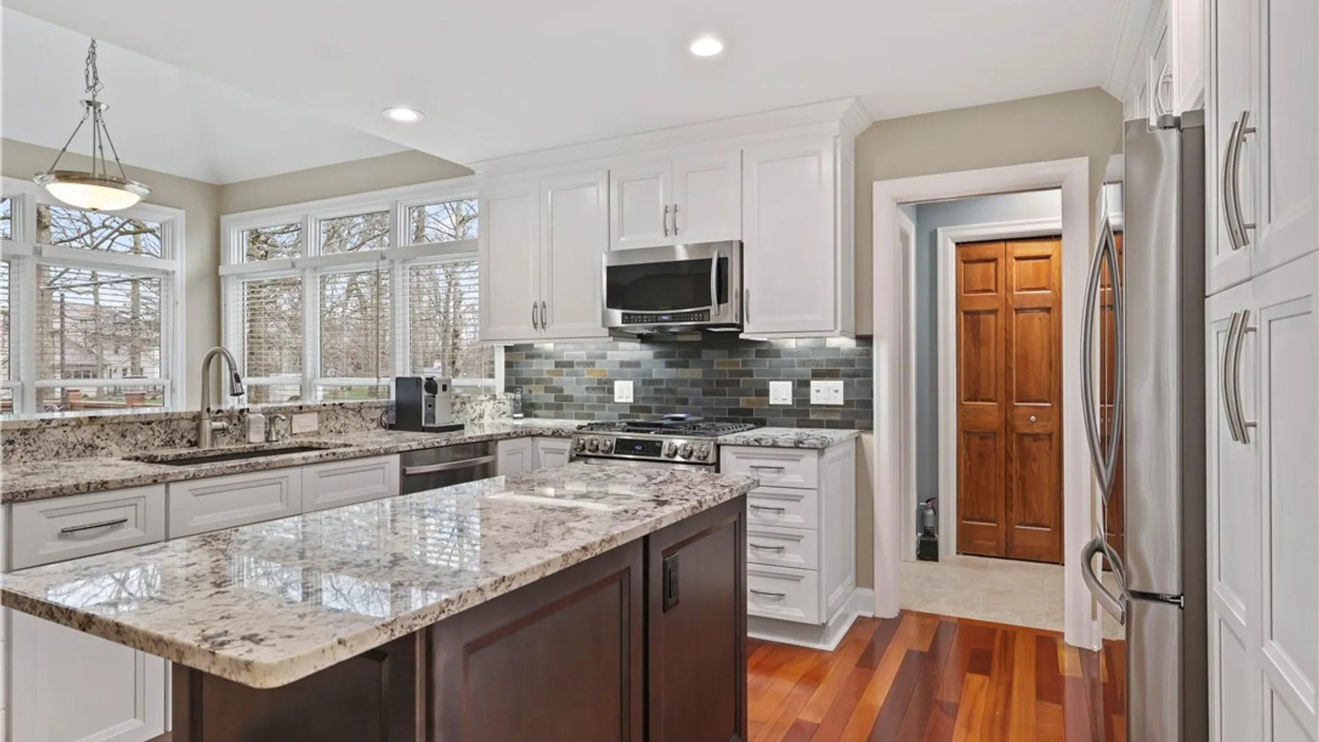 Property at 102 Covent Garden Lane, Amherst, NY 14221 20