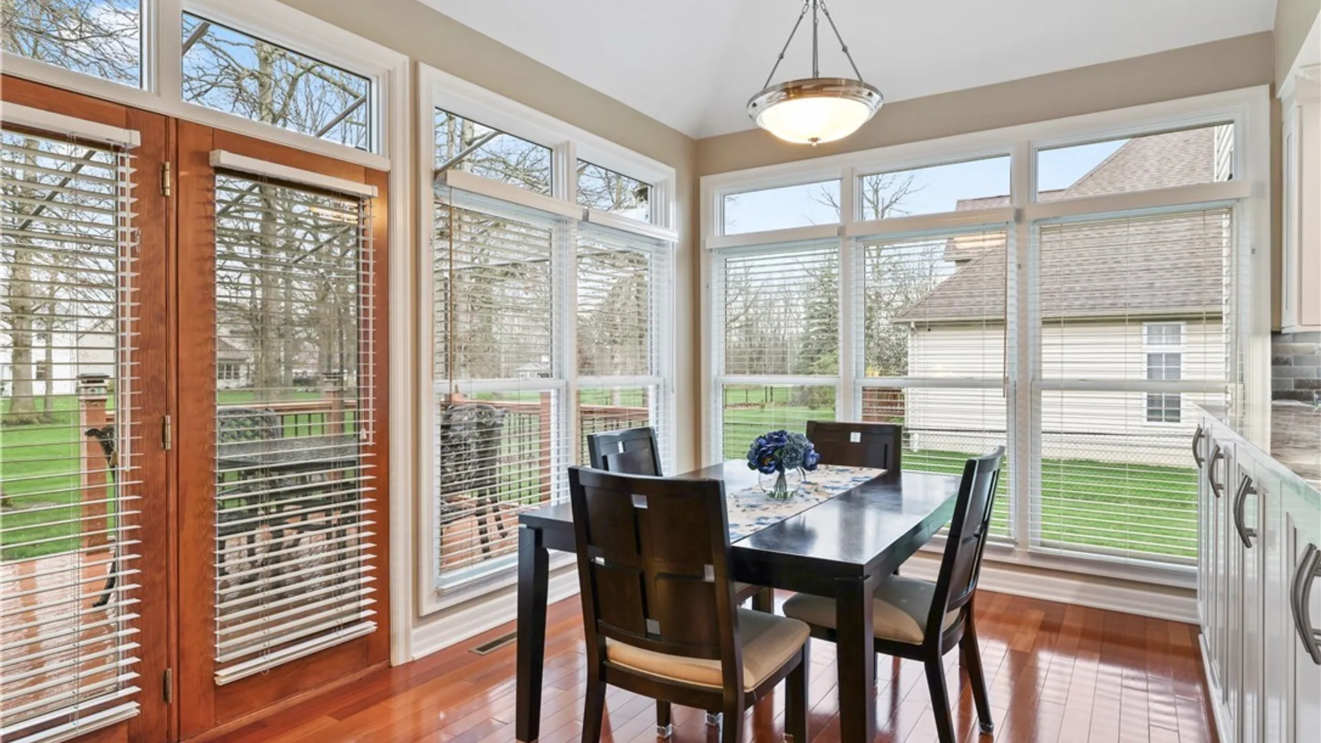 Property at 102 Covent Garden Lane, Amherst, NY 14221 23