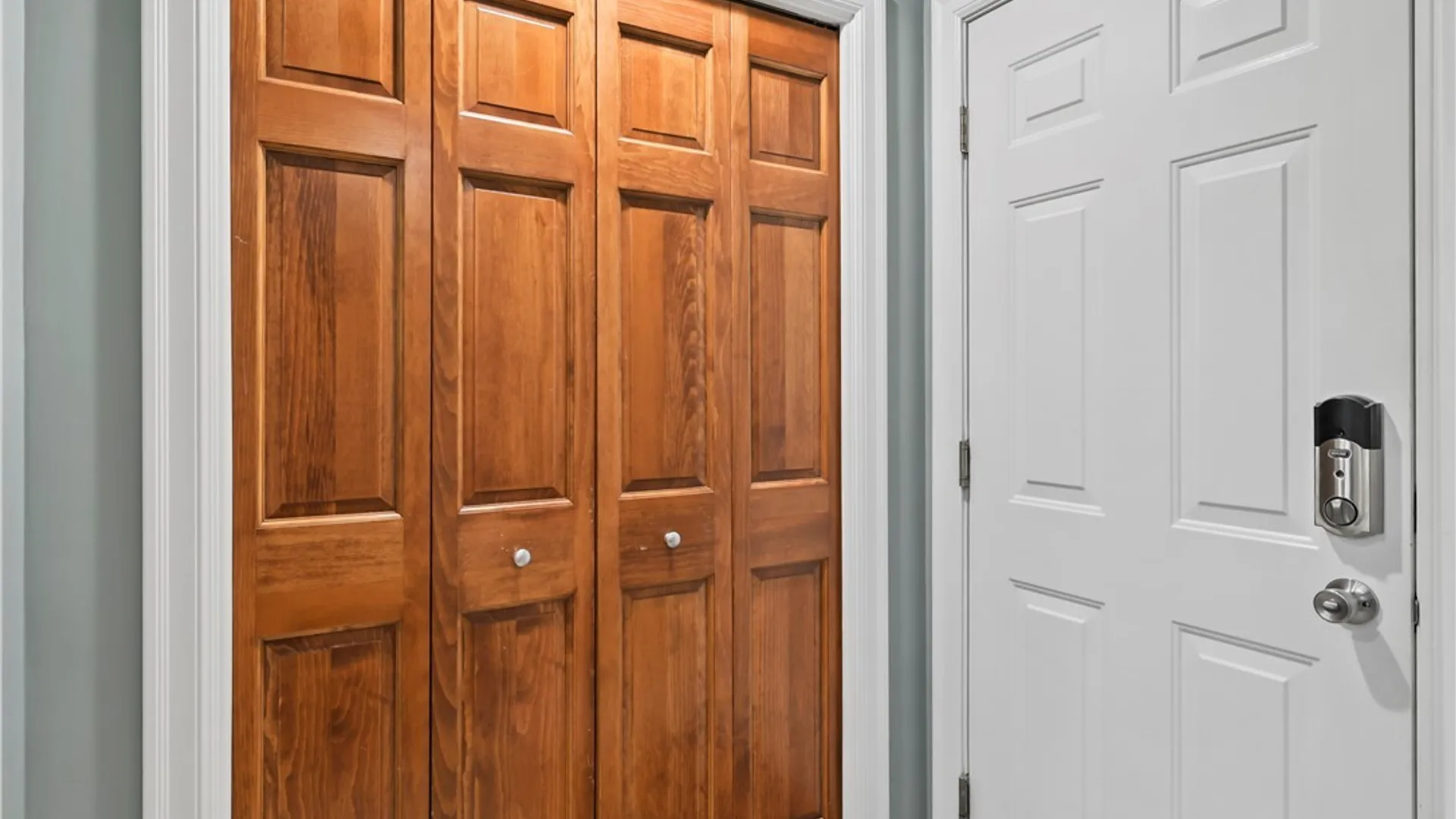 Property at 102 Covent Garden Lane, Amherst, NY 14221 26