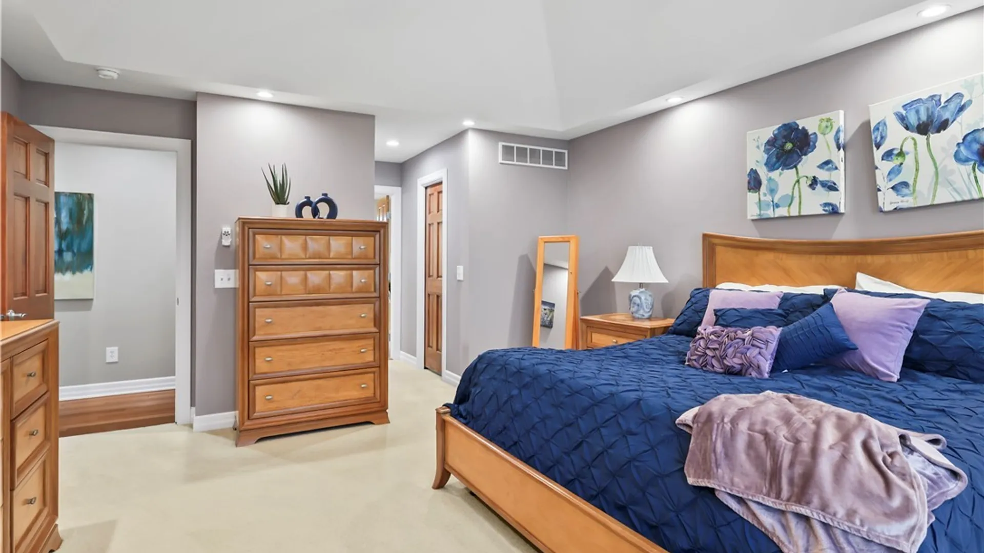 Property at 102 Covent Garden Lane, Amherst, NY 14221 28