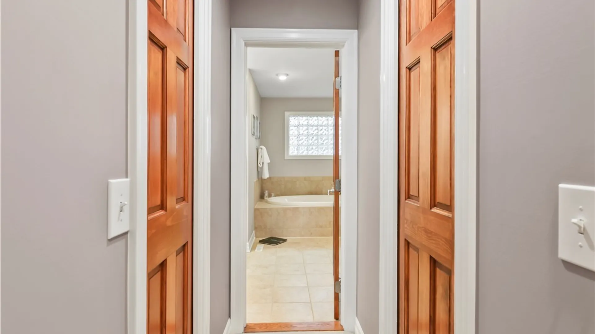 Property at 102 Covent Garden Lane, Amherst, NY 14221 29