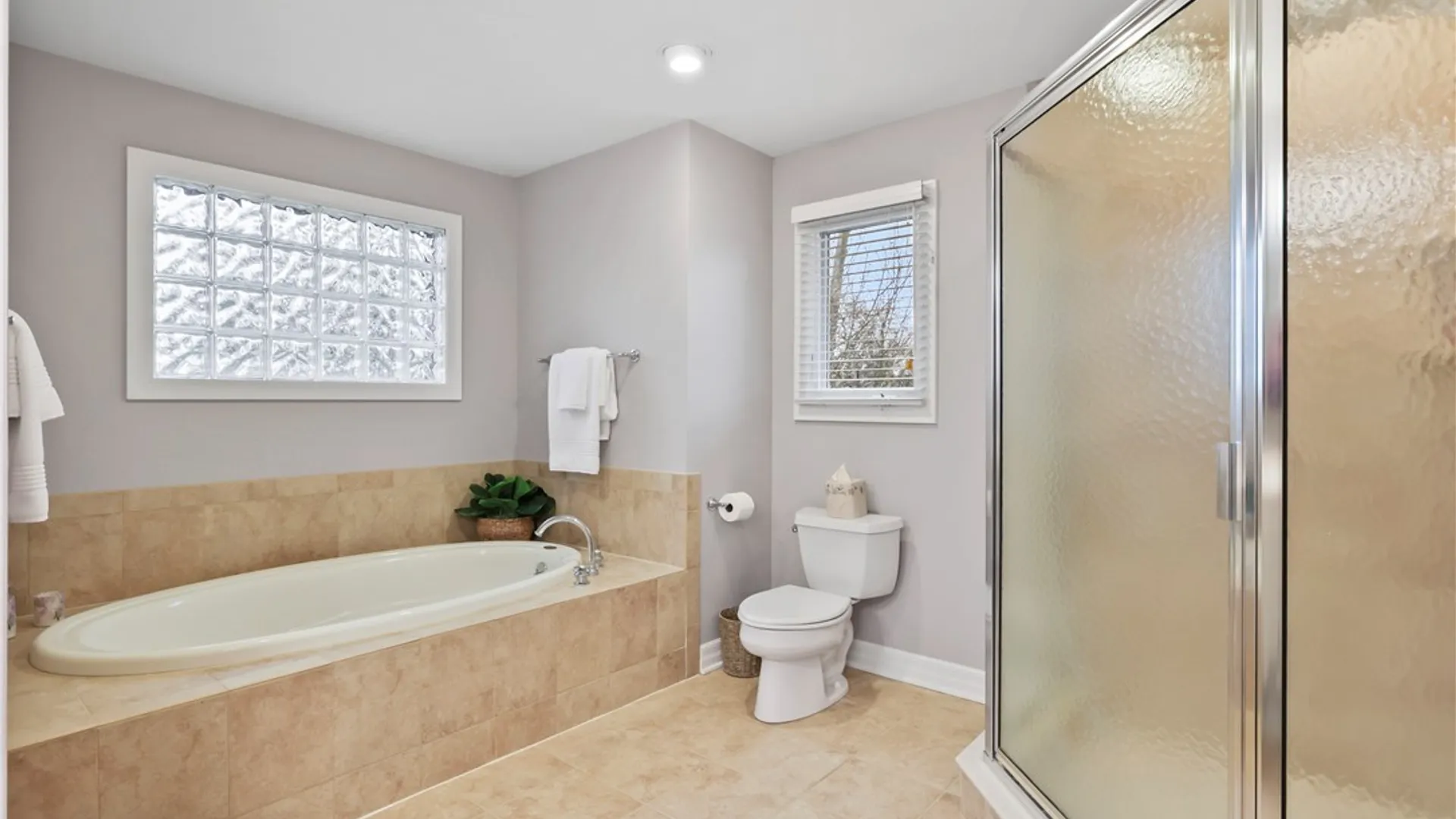 Property at 102 Covent Garden Lane, Amherst, NY 14221 30