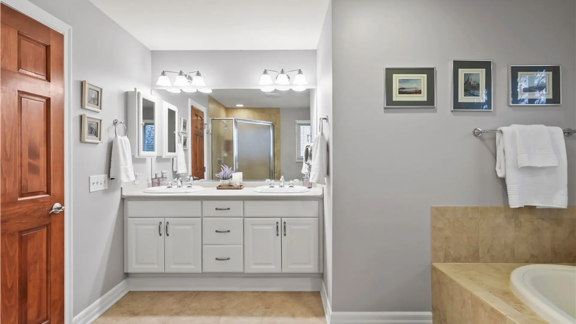 Property at 102 Covent Garden Lane, Amherst, NY 14221 31