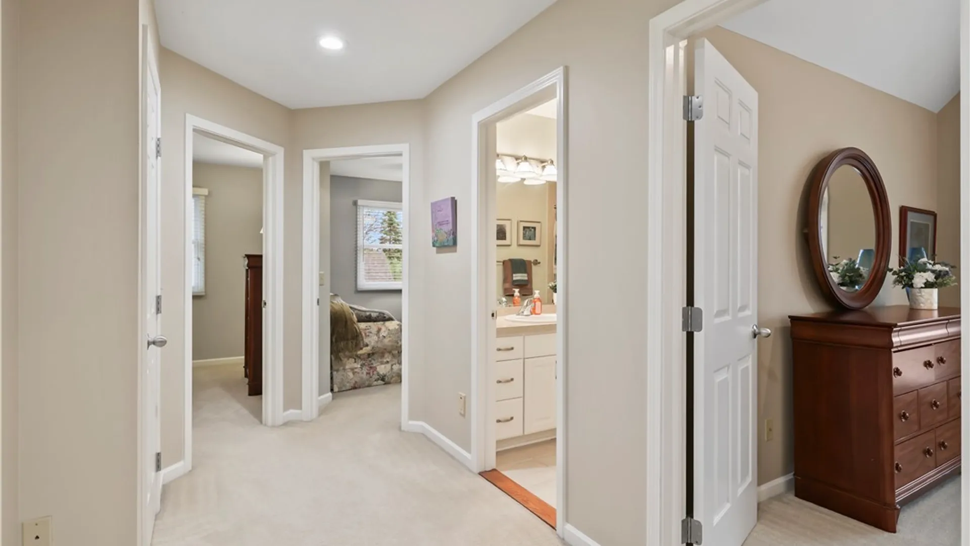 Property at 102 Covent Garden Lane, Amherst, NY 14221 32