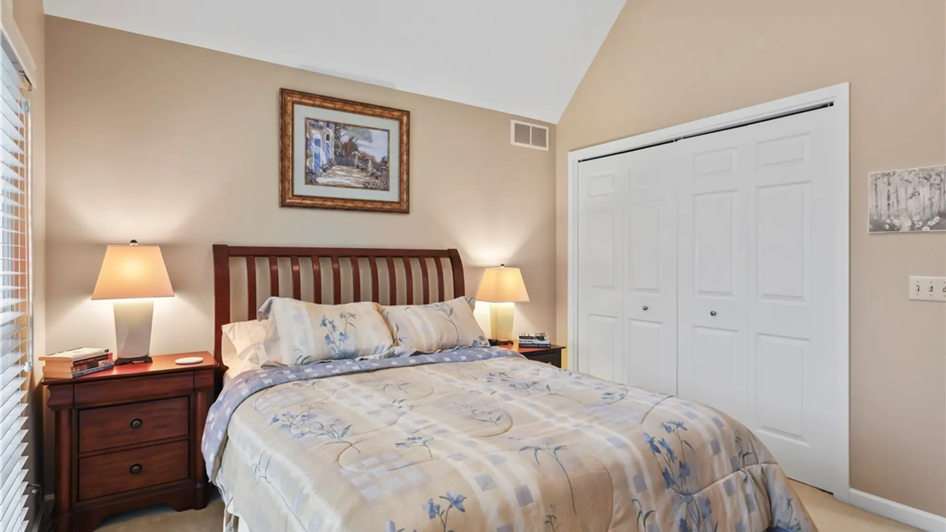 Property at 102 Covent Garden Lane, Amherst, NY 14221 34