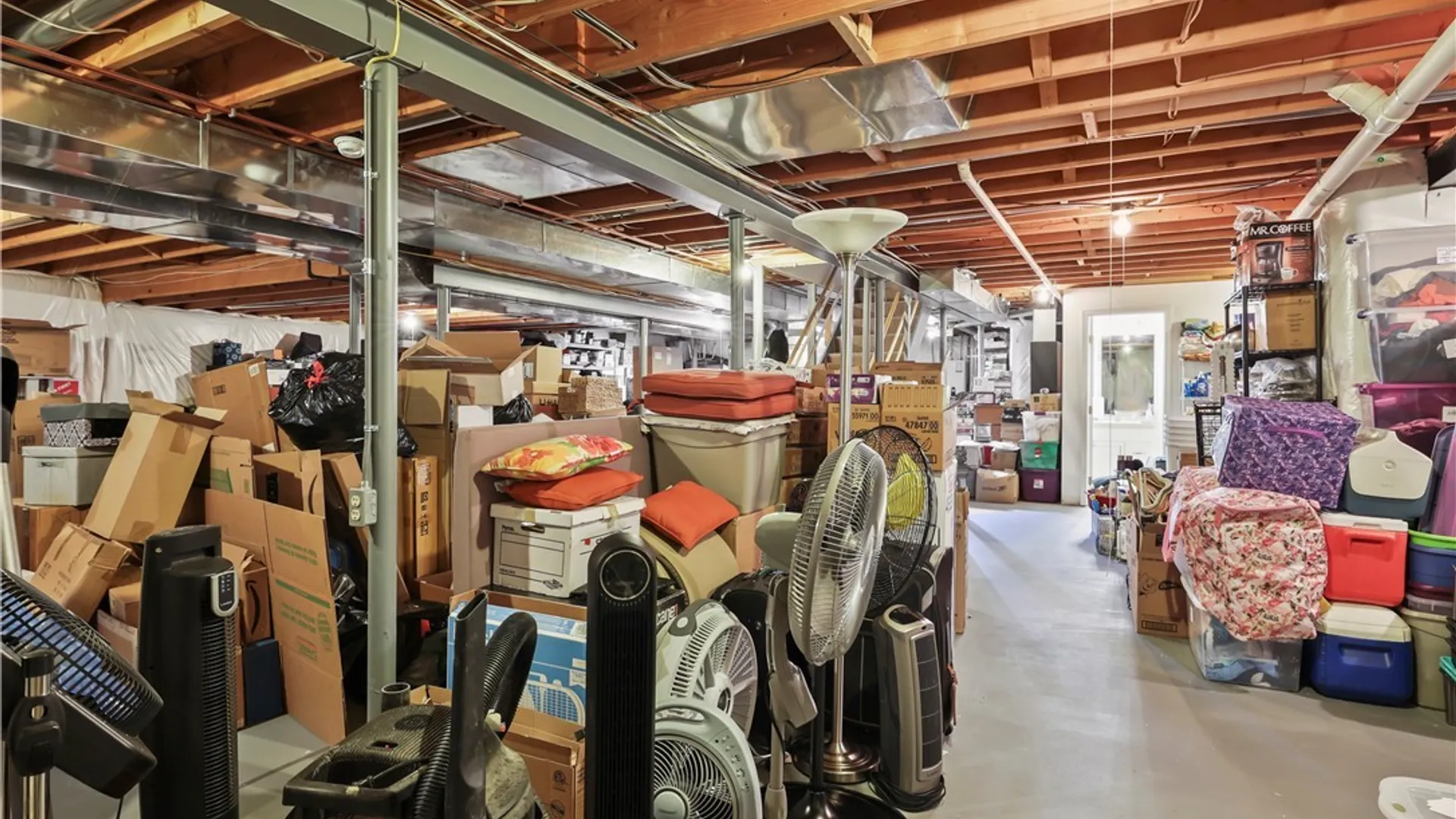 Property at 102 Covent Garden Lane, Amherst, NY 14221 40