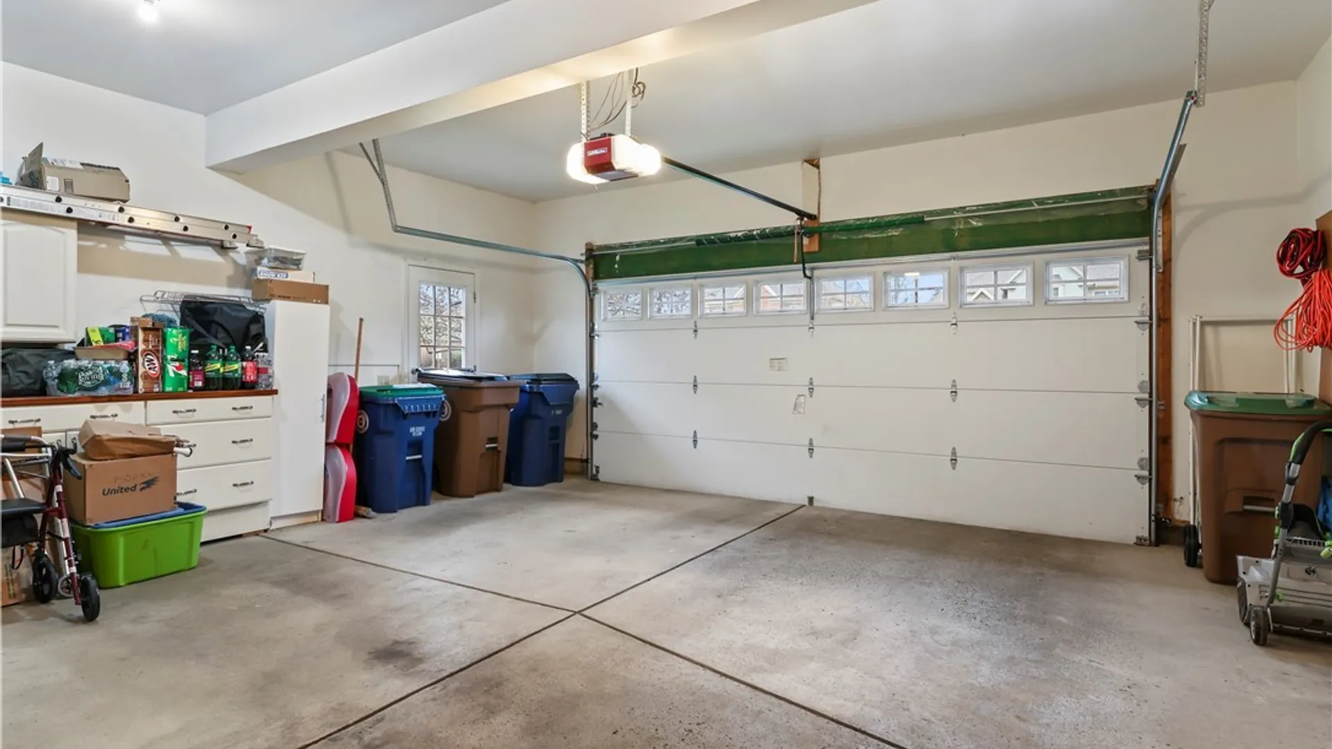 Property at 102 Covent Garden Lane, Amherst, NY 14221 43