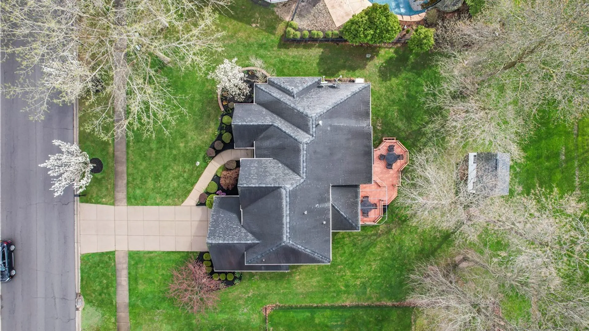 Property at 102 Covent Garden Lane, Amherst, NY 14221 49