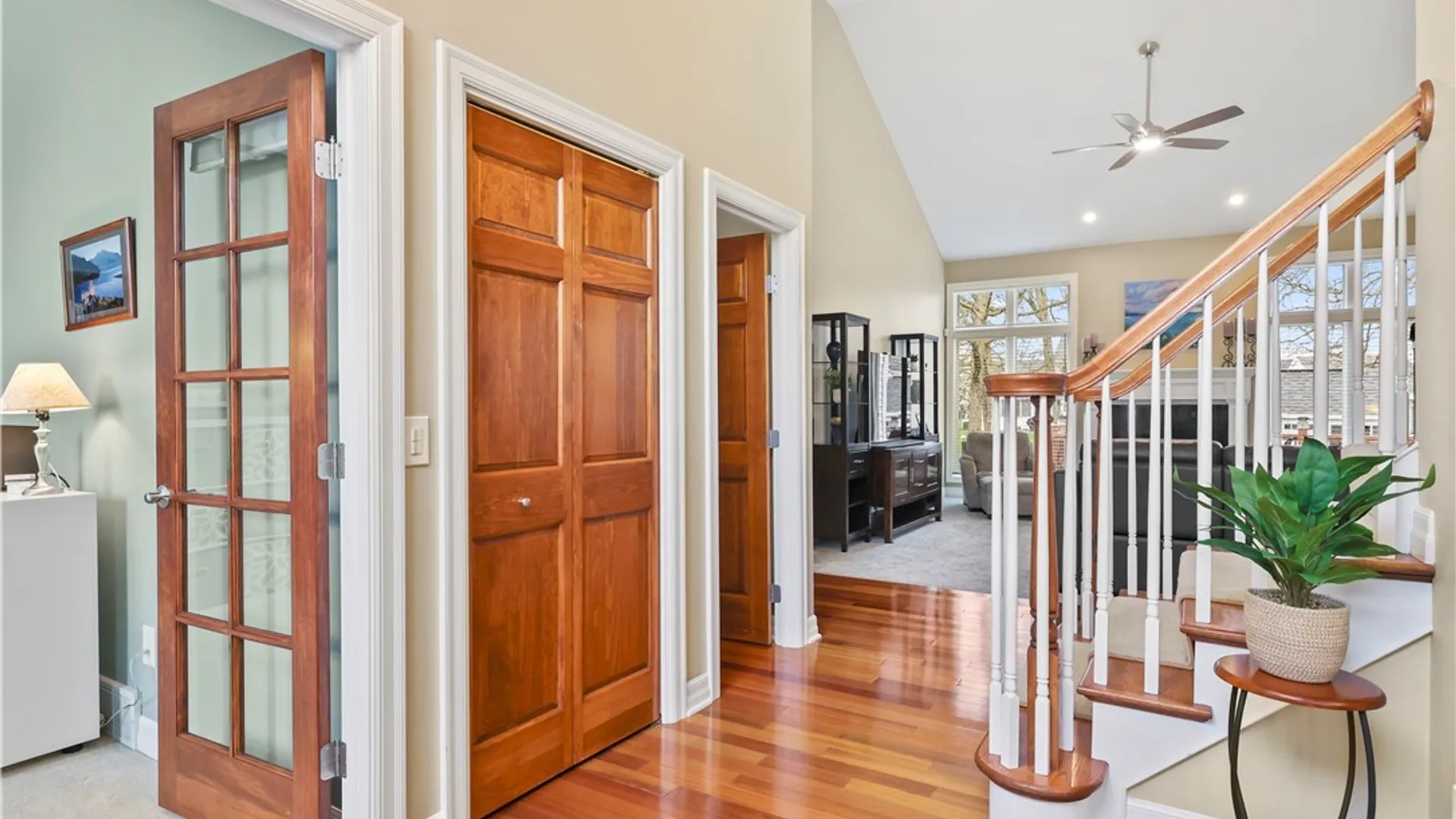 Property at 102 Covent Garden Lane, Amherst, NY 14221 5