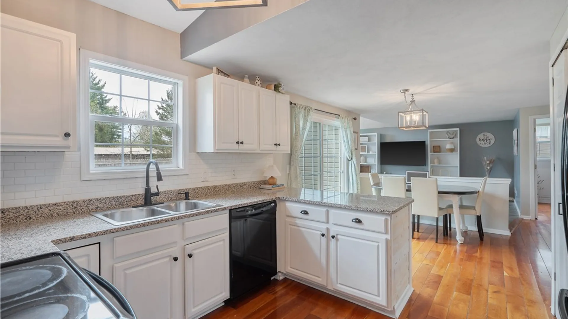 Property at 6028 Monopoli Path, Cicero, NY 13039 8