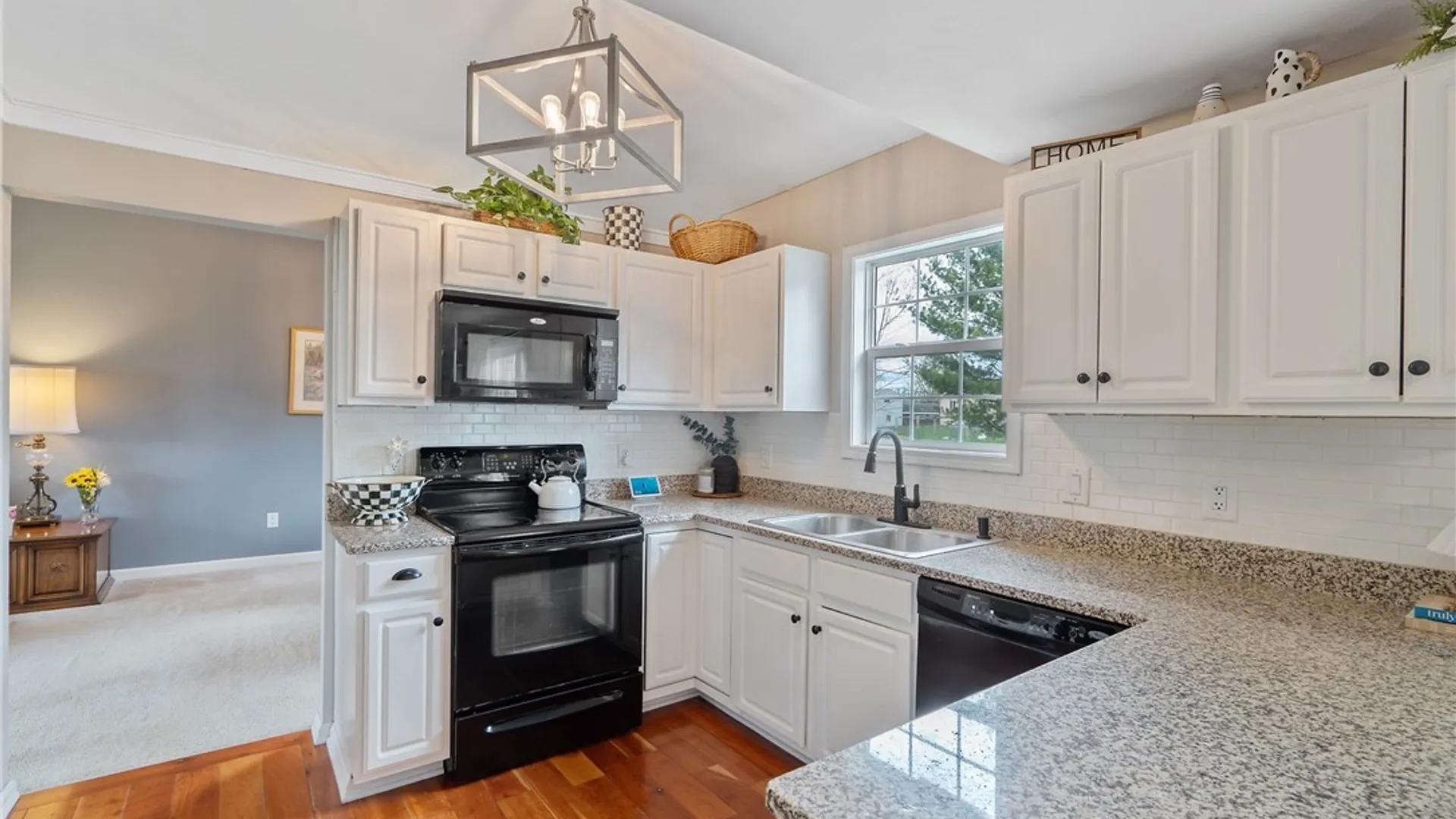 Property at 6028 Monopoli Path, Cicero, NY 13039 9