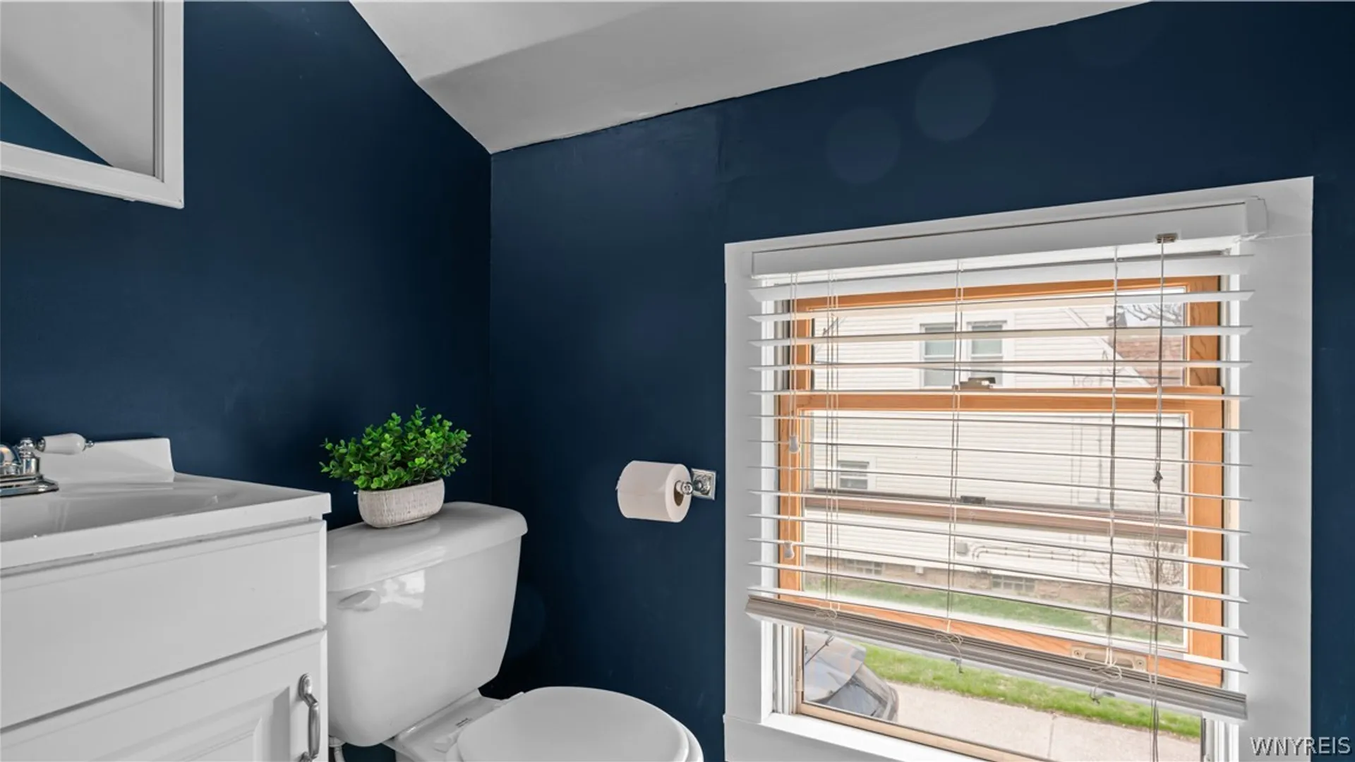 Property at 74 Orchard Street, Amherst, NY 14221 43