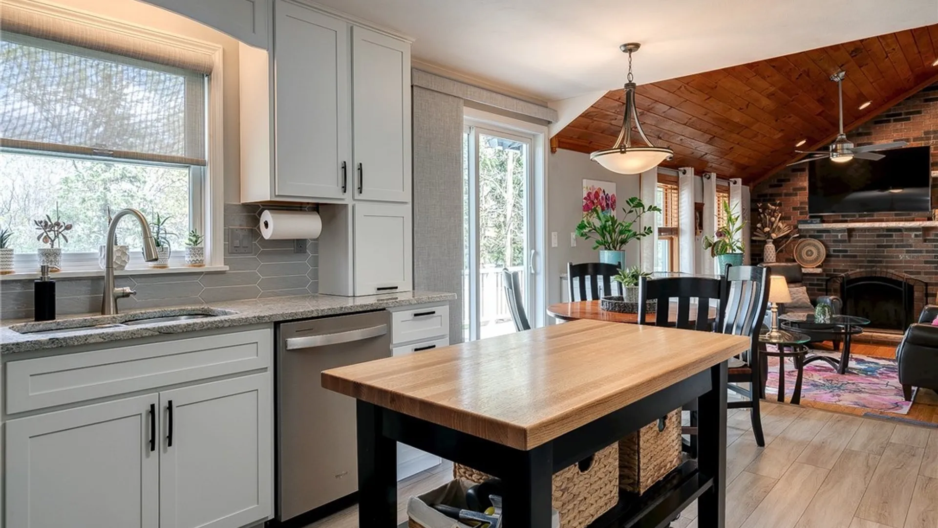 Property at 101 Bent Tree Lane, Van Buren, NY 13027 14