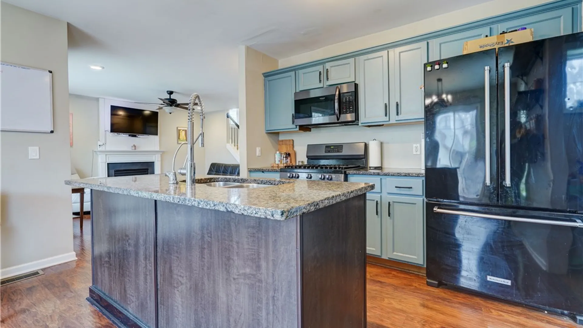 Property at 15 Brookscrest Way, Rochester, NY 14611 17