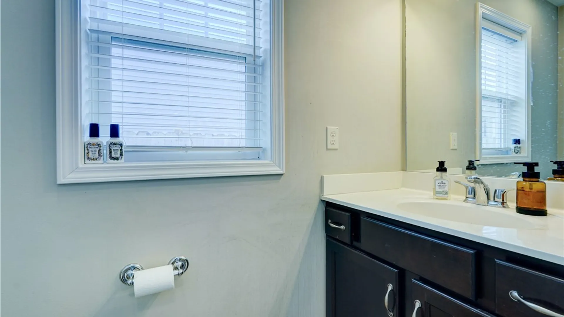 Property at 15 Brookscrest Way, Rochester, NY 14611 19