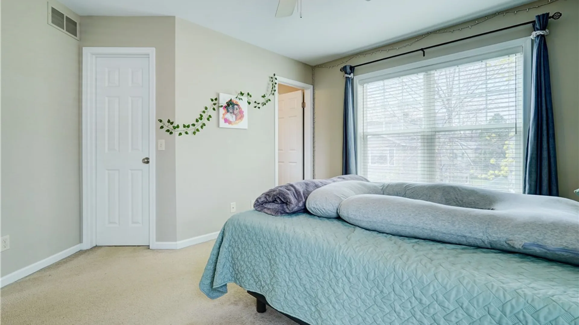 Property at 15 Brookscrest Way, Rochester, NY 14611 25