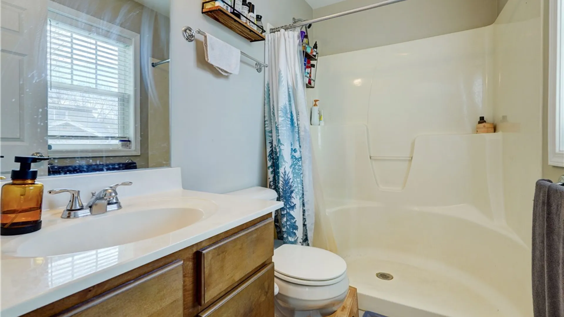 Property at 15 Brookscrest Way, Rochester, NY 14611 27