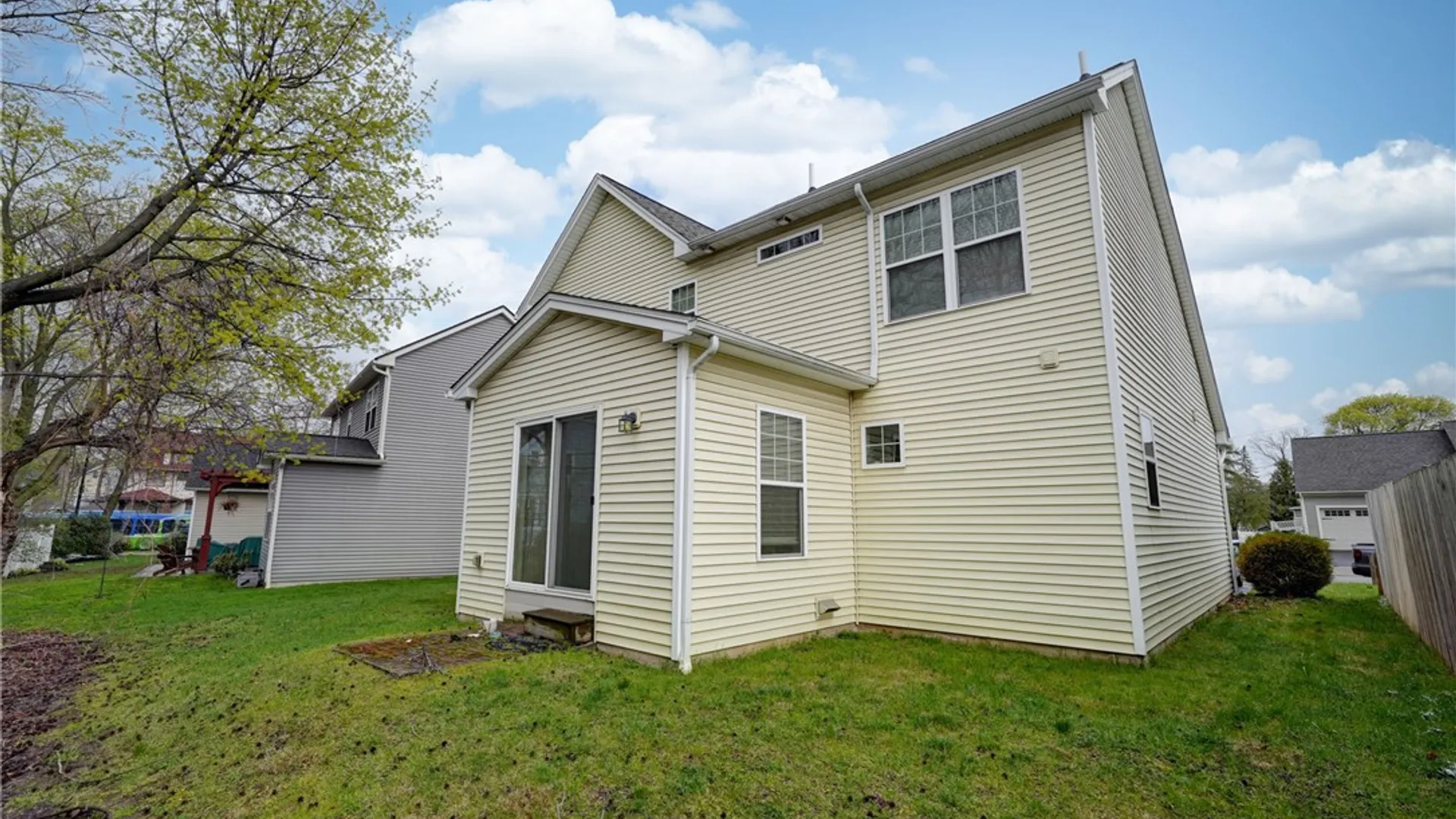 Property at 15 Brookscrest Way, Rochester, NY 14611 31