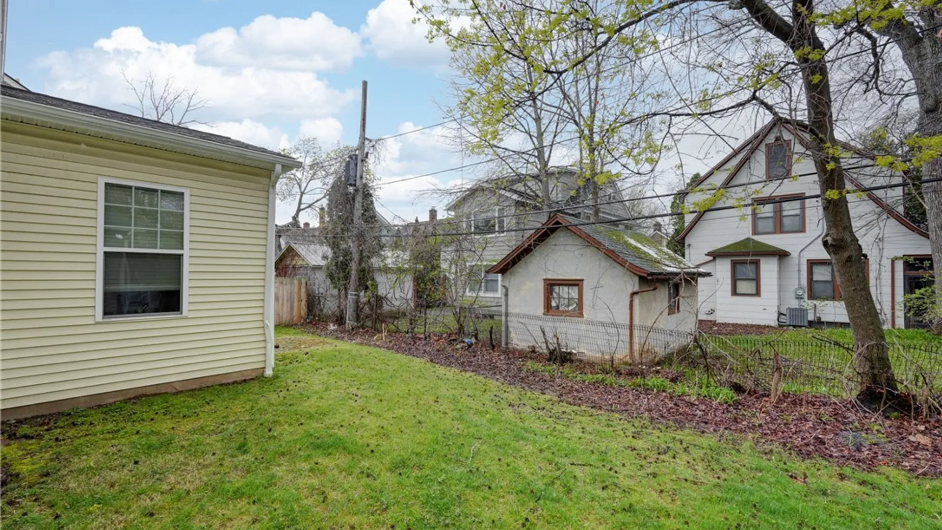 Property at 15 Brookscrest Way, Rochester, NY 14611 33