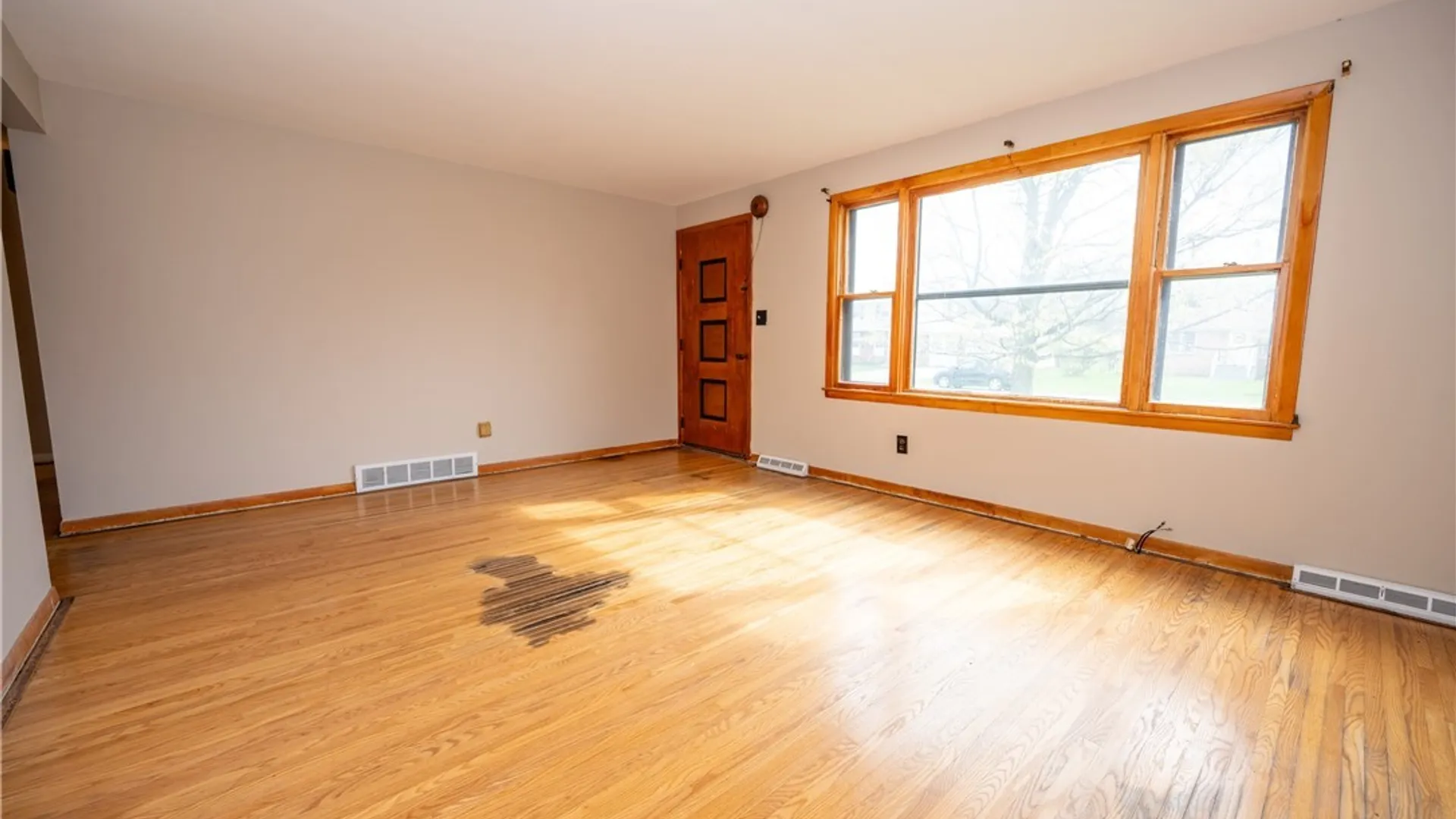 Property at 1 Ridgewood Drive, Orchard Park, NY 14127 17
