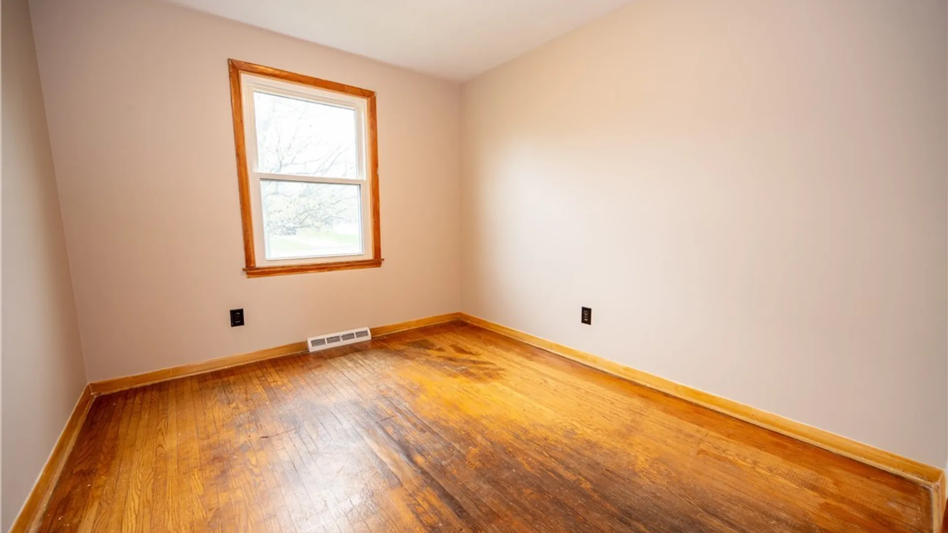 Property at 1 Ridgewood Drive, Orchard Park, NY 14127 24