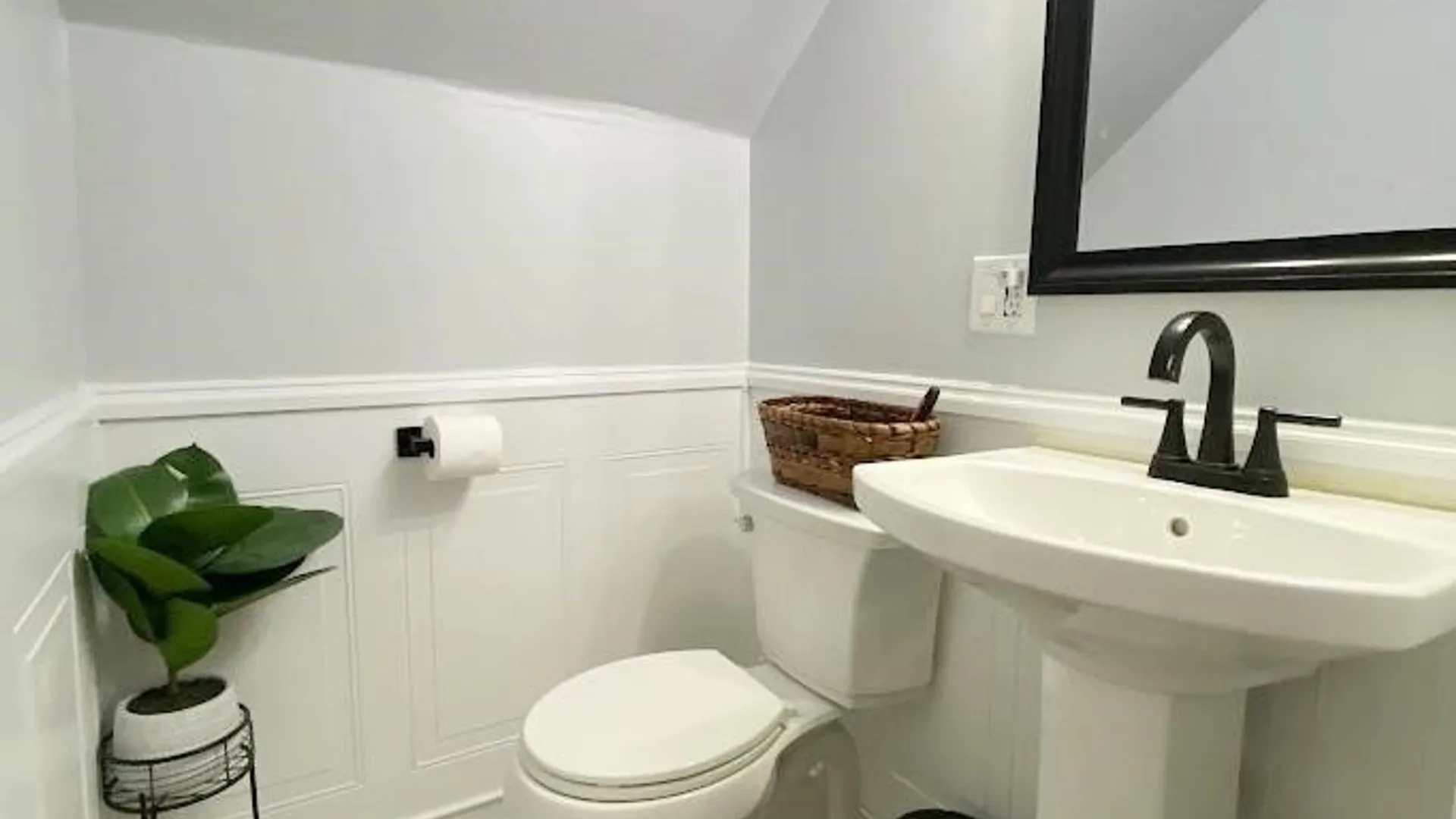 Property at 15 Linwood Avenue, North Tonawanda, NY 14120 4