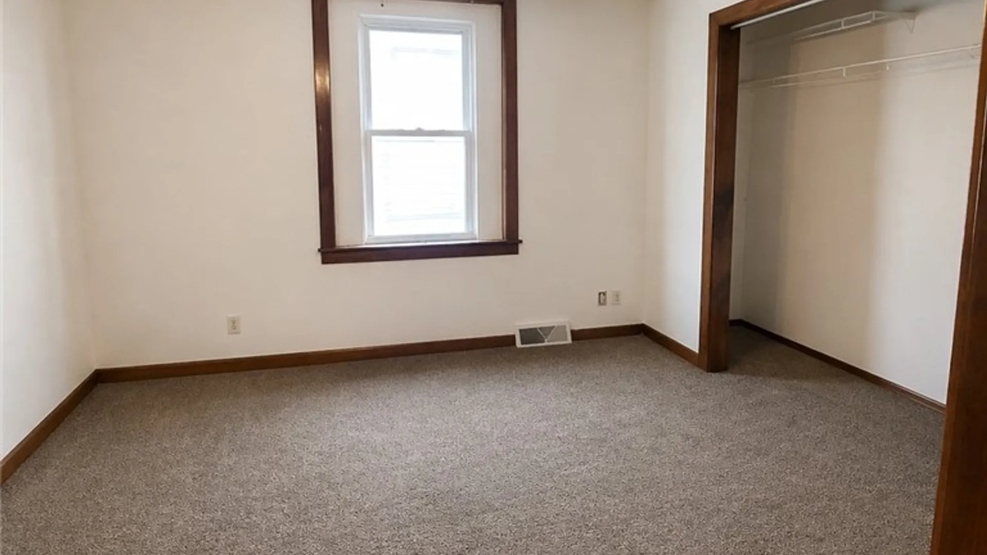 Property at 447 Gold Street, Buffalo, NY 14206 6