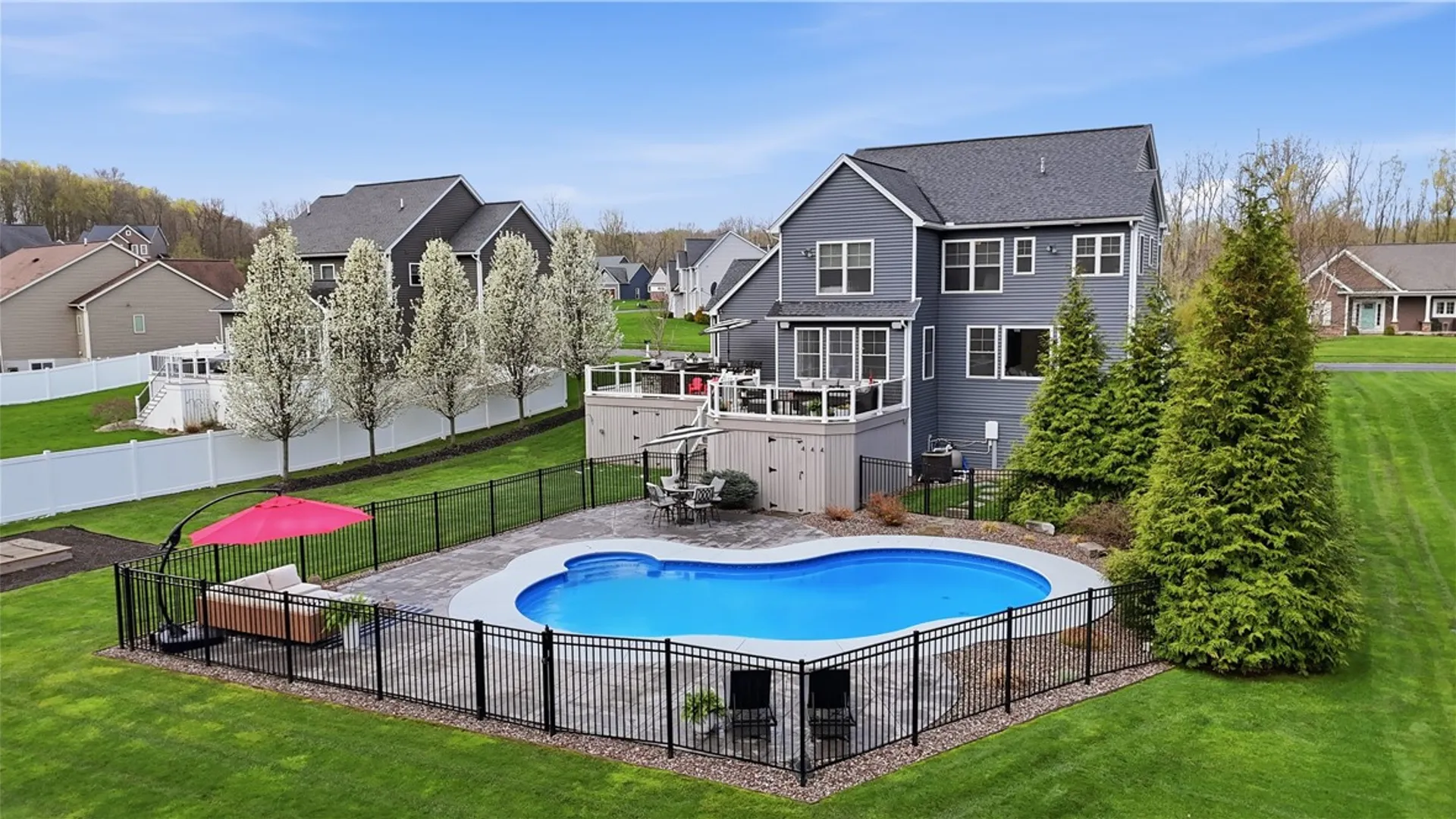 Property at 52 Copper Beech Run, Perinton, NY 14450 3