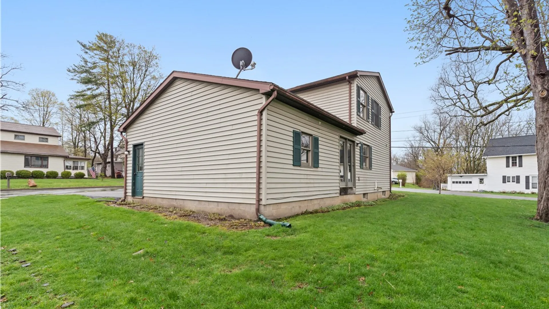 Property at 22 High St Street, Livonia, NY 14487 10