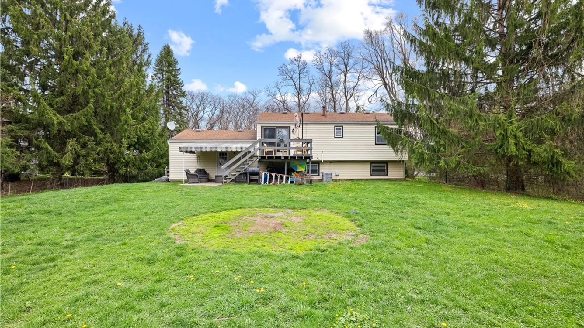 Property at 4120 Heather Drive, Clarence, NY 14221 23