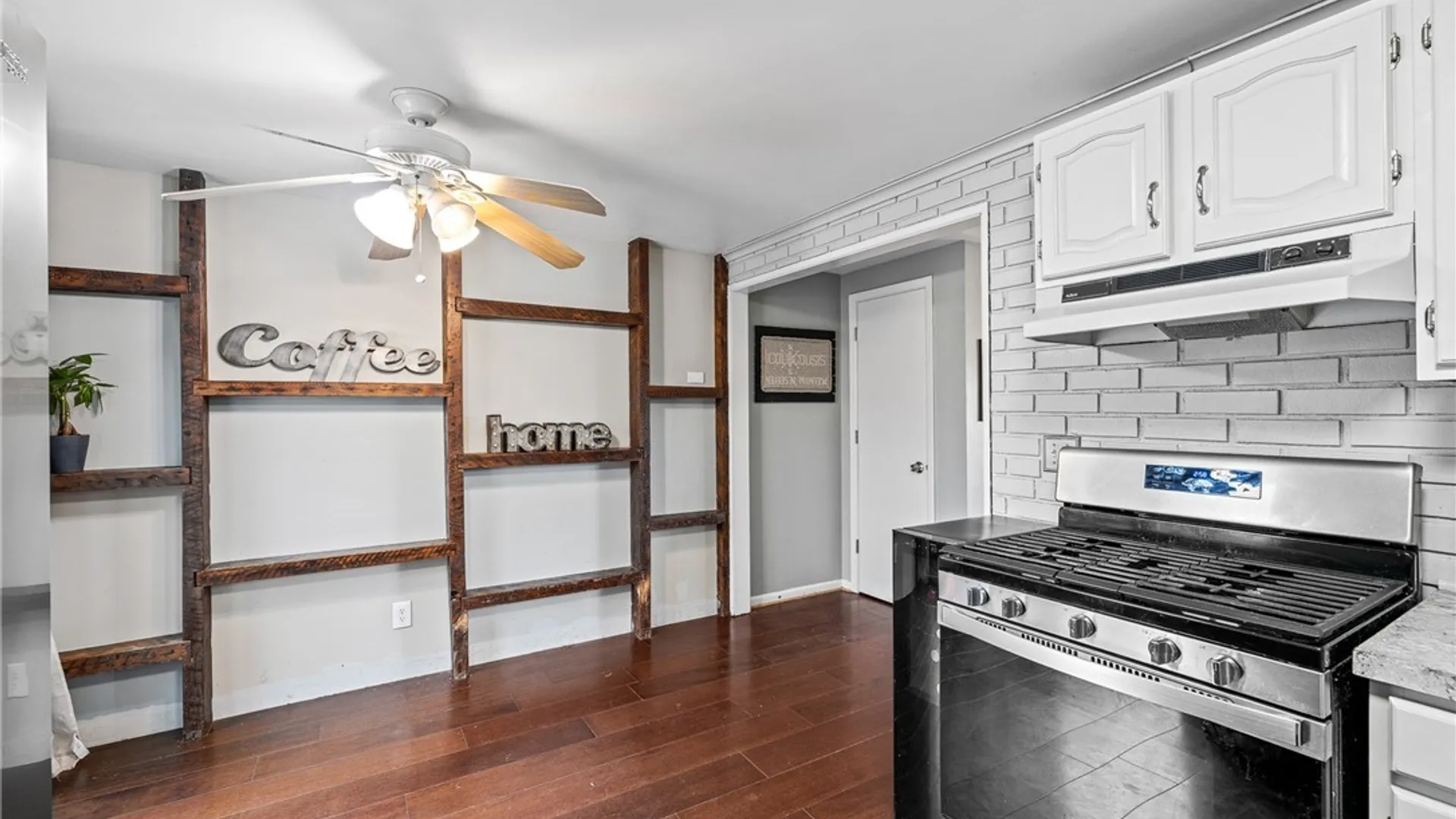 Property at 4120 Heather Drive, Clarence, NY 14221 9